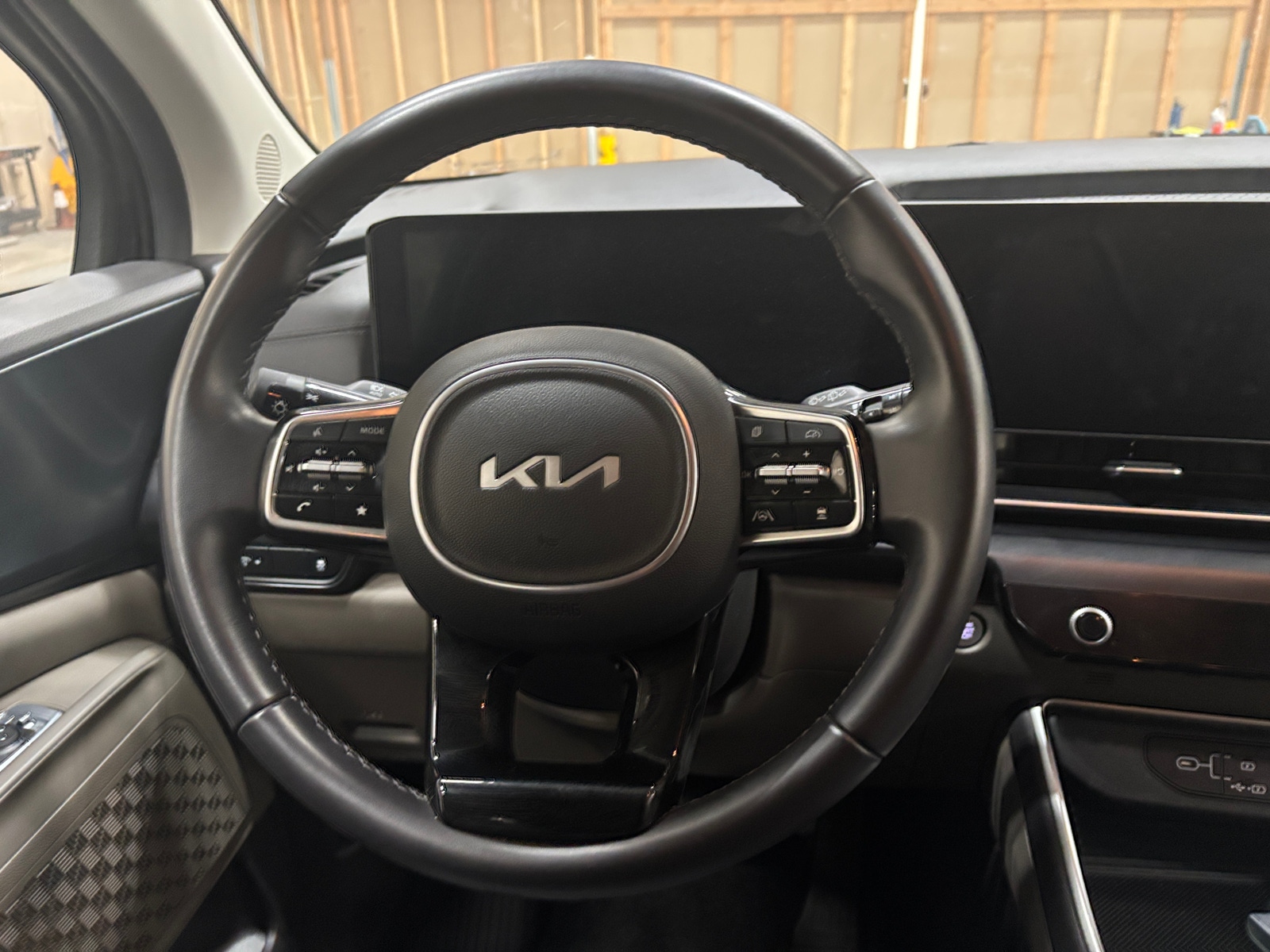 Thumbnail: 2026 Kia Carnival - 4