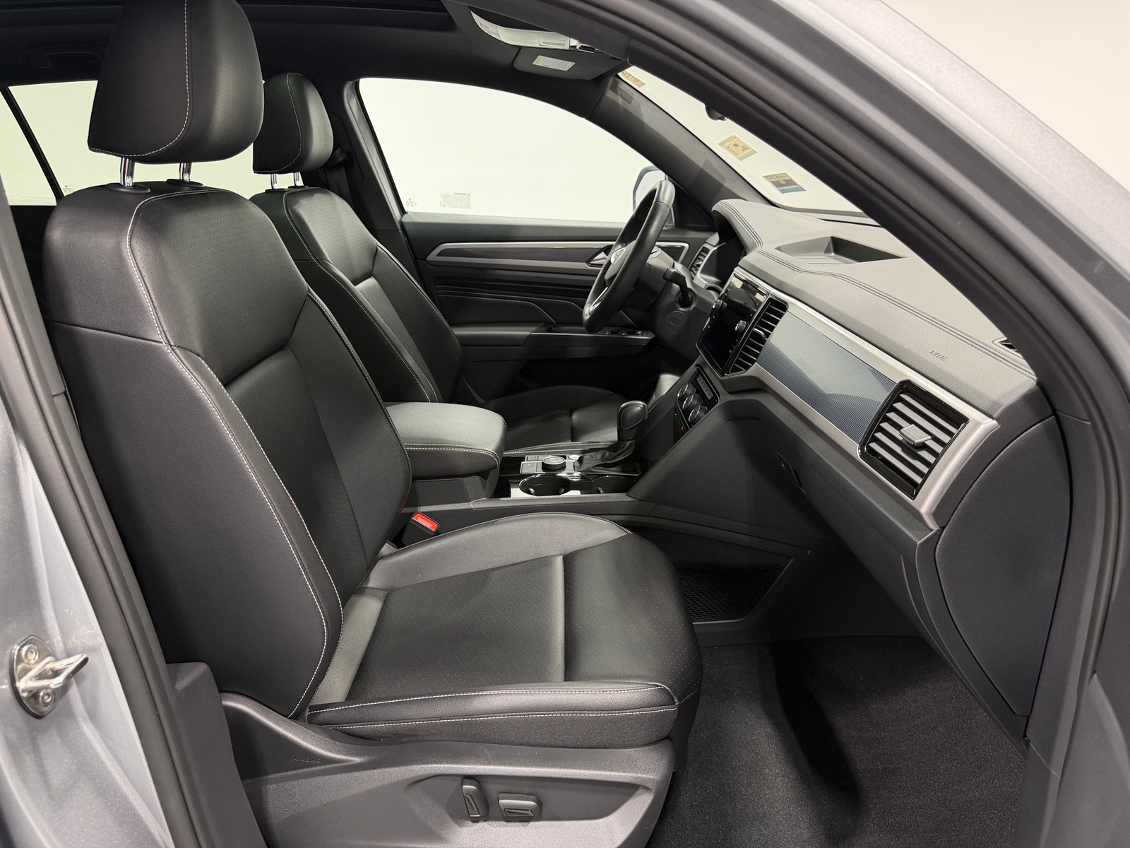 Thumbnail: 2020 Volkswagen Atlas - 2