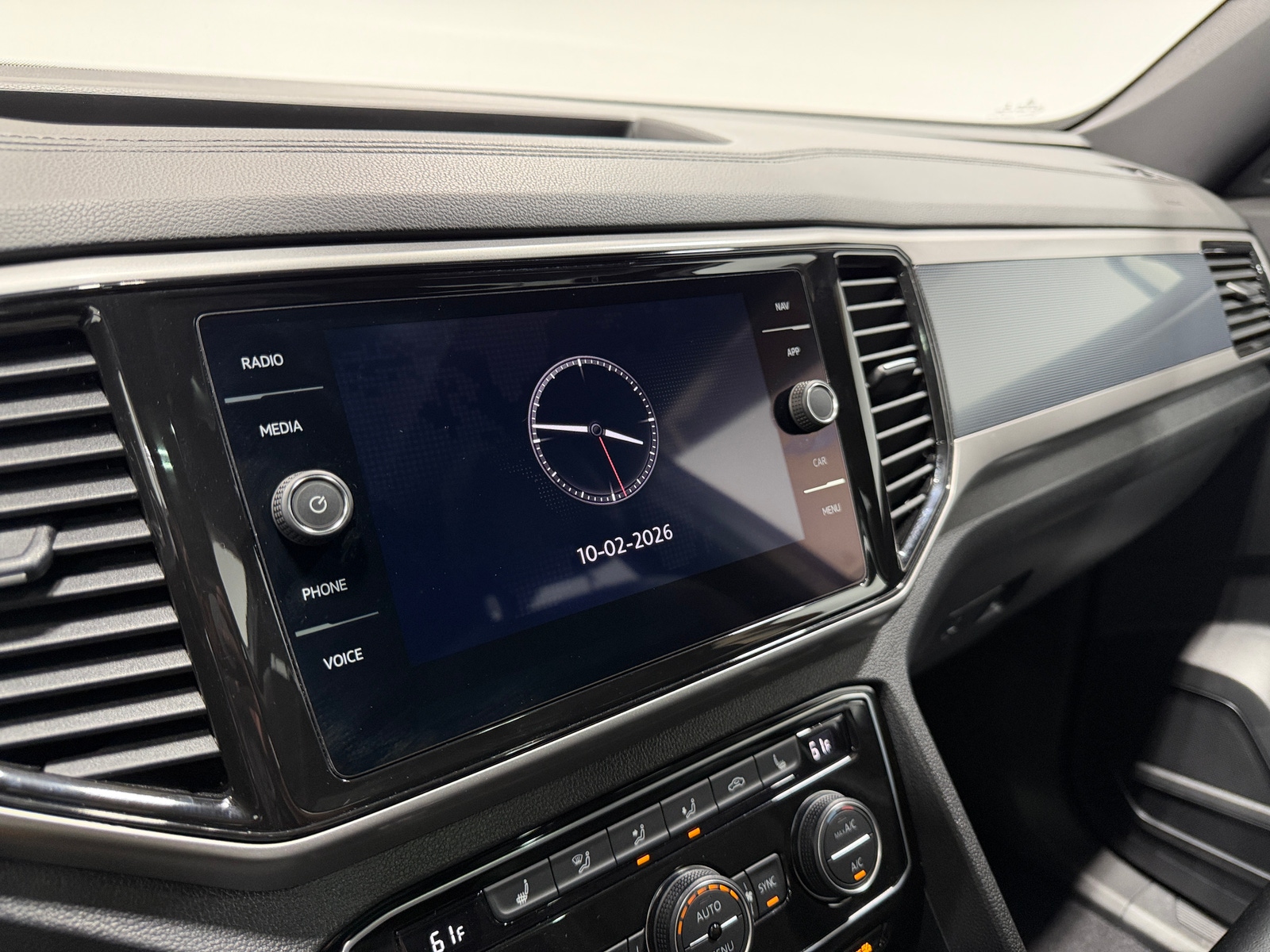 Thumbnail: 2020 Volkswagen Atlas - 4
