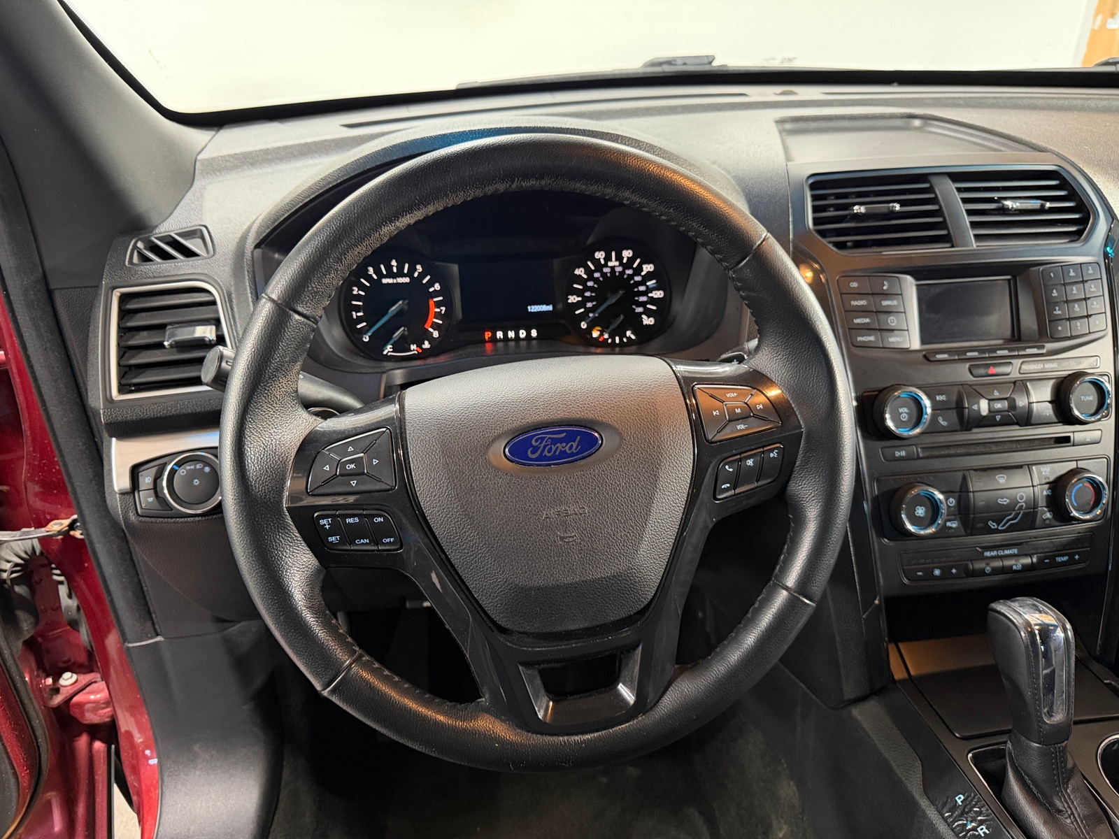 Thumbnail: 2017 Ford Explorer - 5