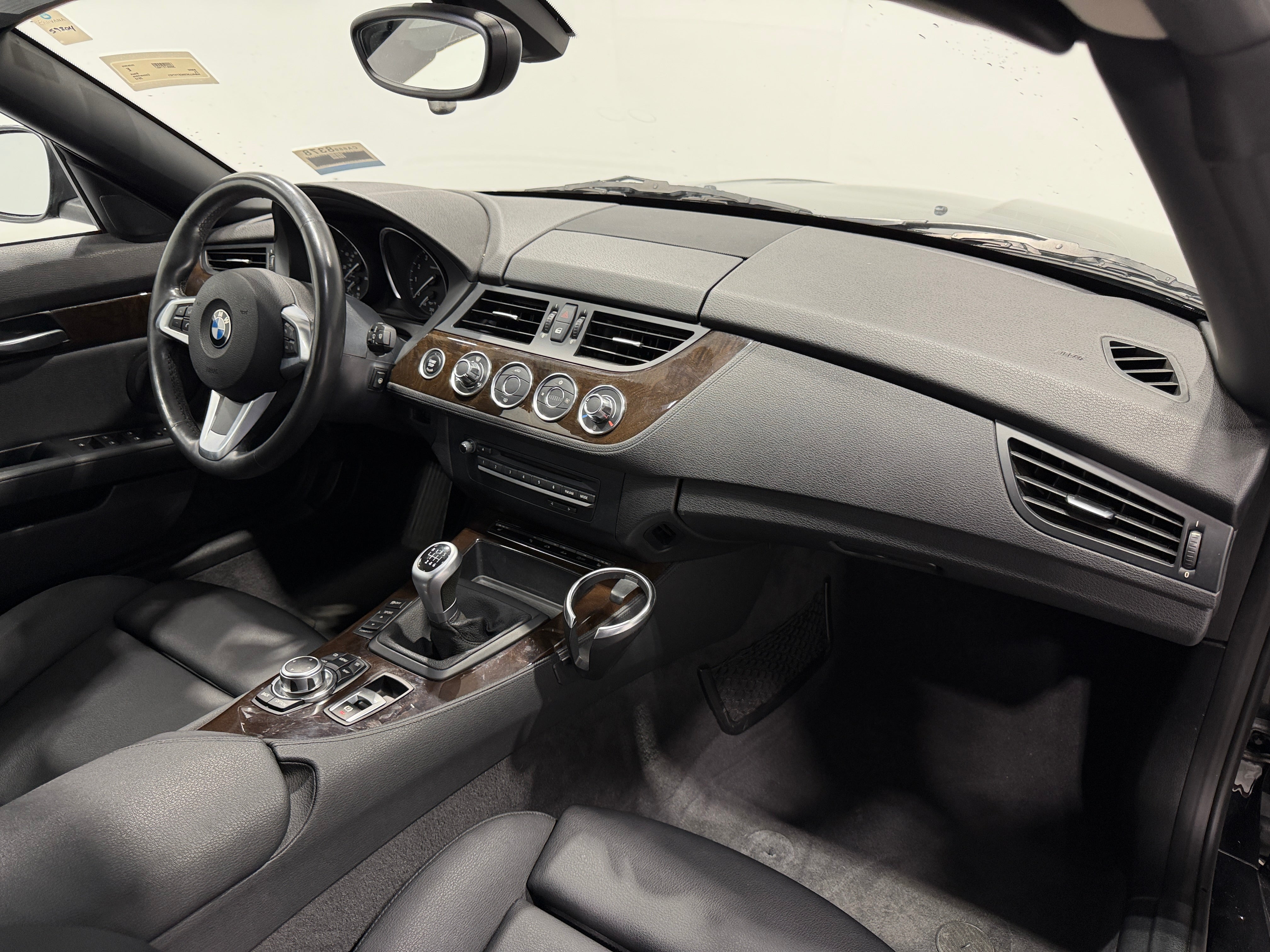 Used 2012 BMW Z4 sDrive28i with VIN WBALL5C55CE717121 for sale in Pewaukee, WI