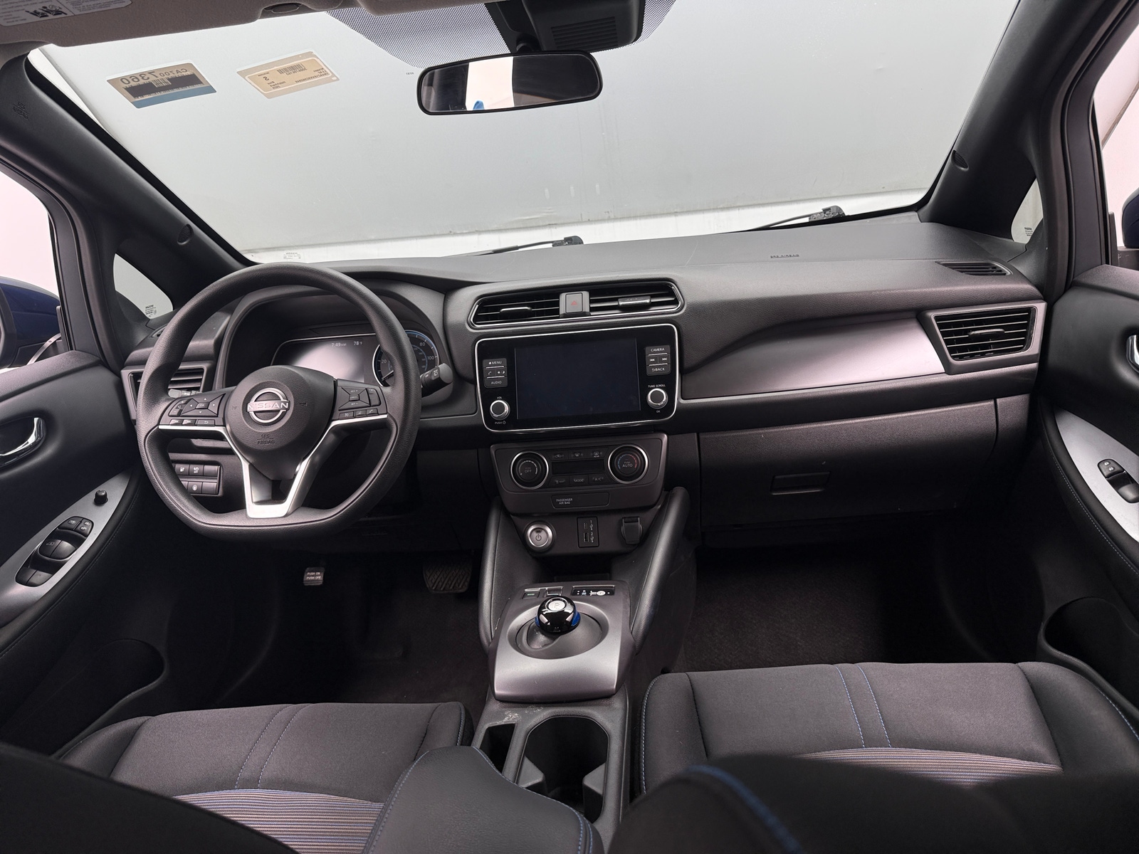 Thumbnail: 2025 Nissan Leaf - 3