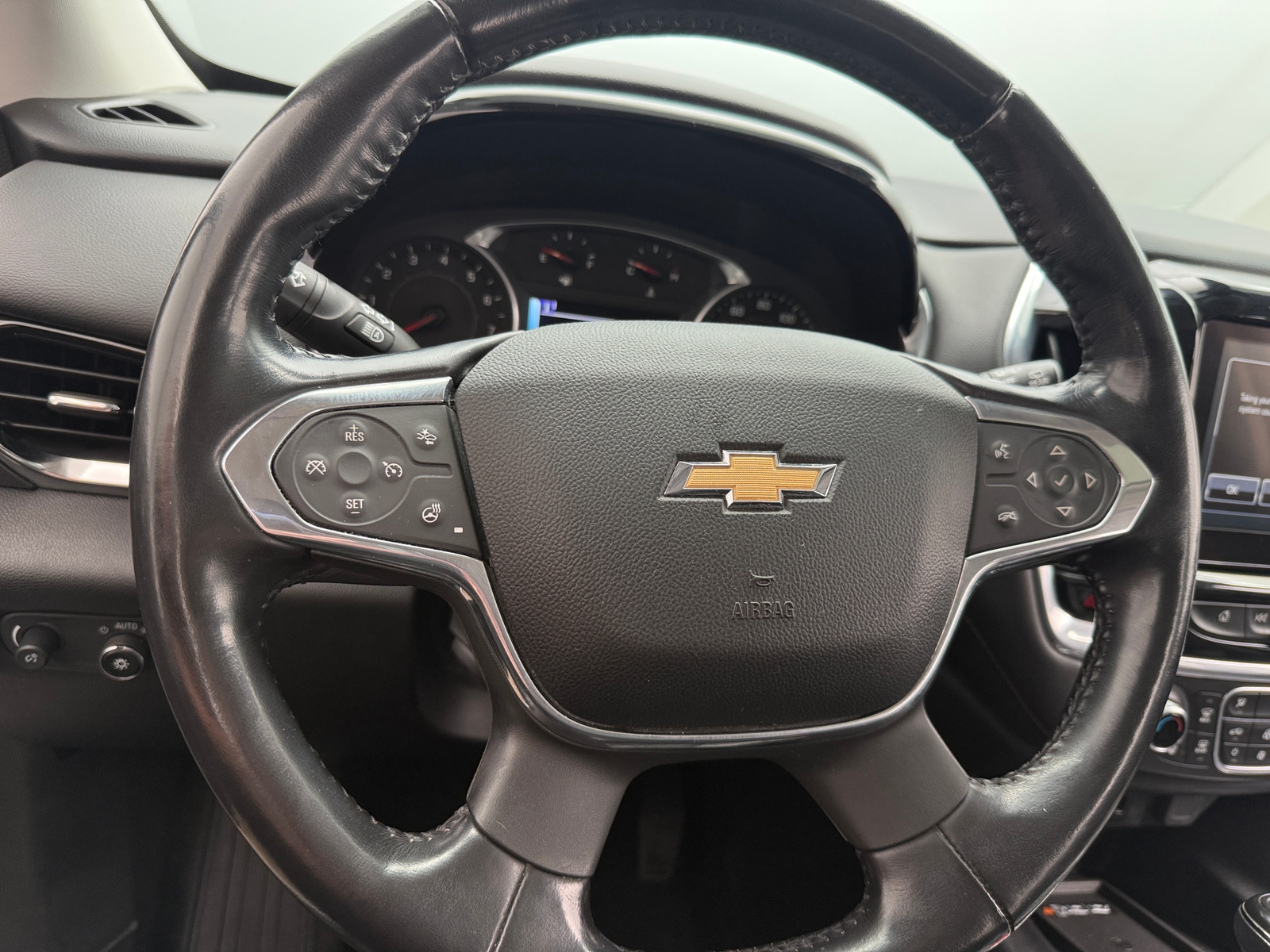 Thumbnail: 2019 Chevrolet Traverse - 4