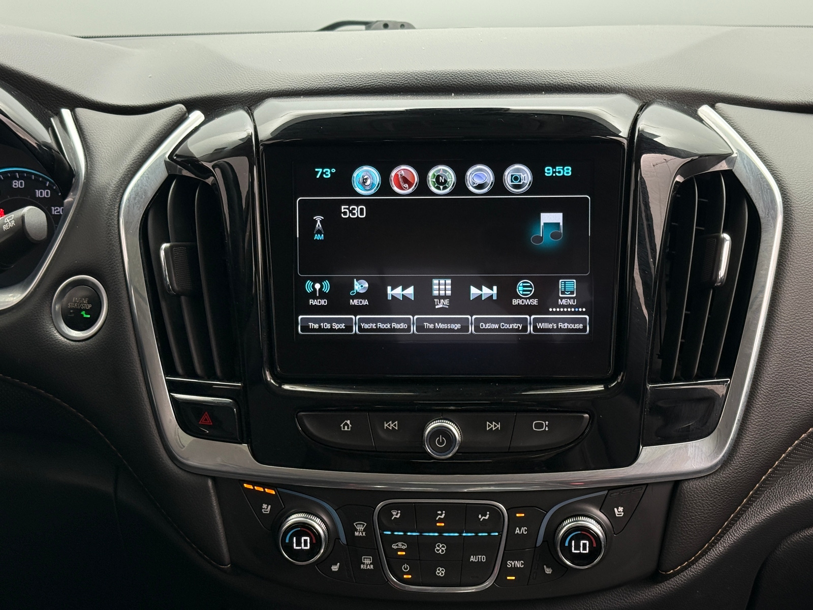 Thumbnail: 2019 Chevrolet Traverse - 3