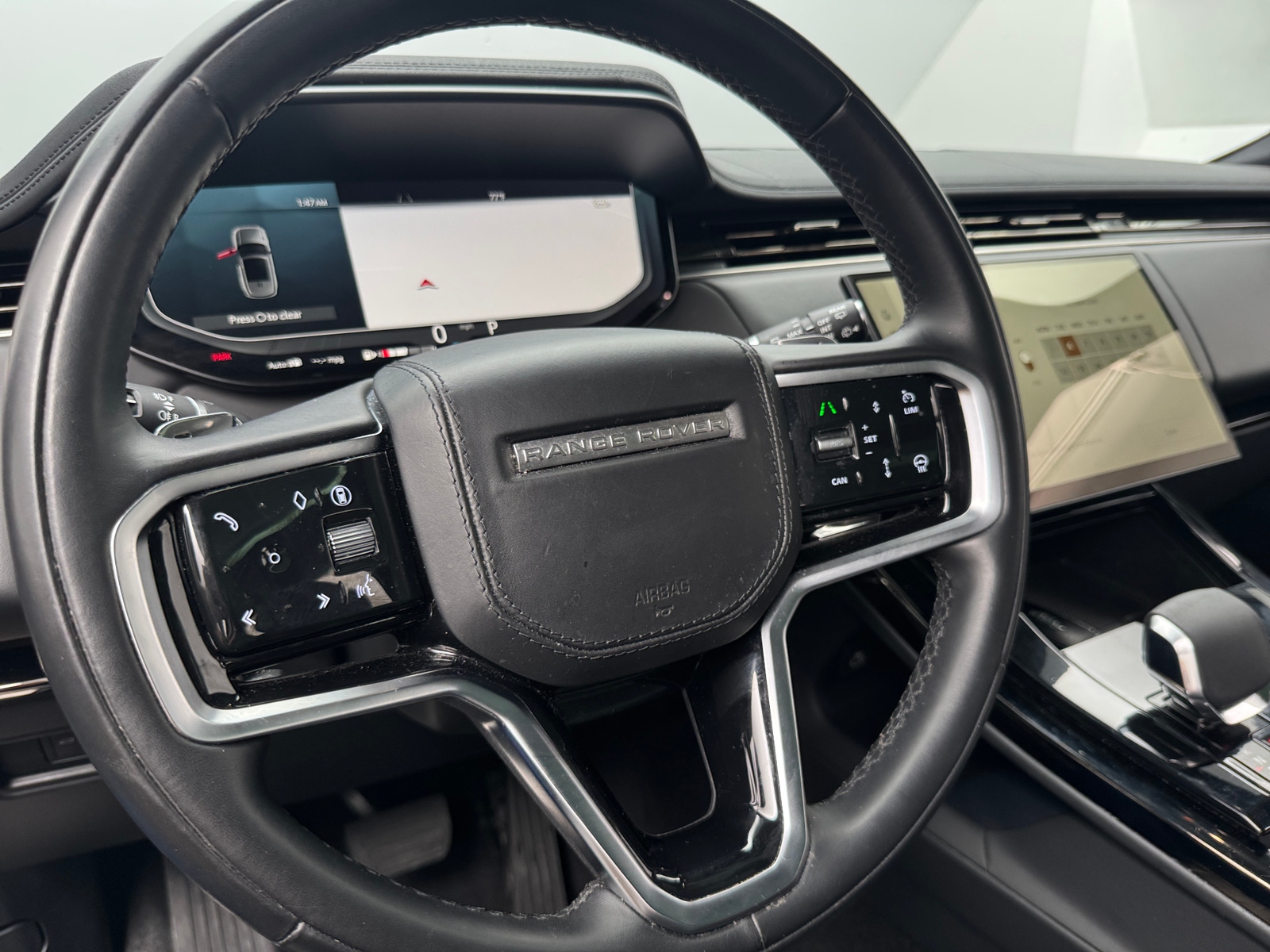 Thumbnail: 2025 Land Rover Range Rover Sport - 4