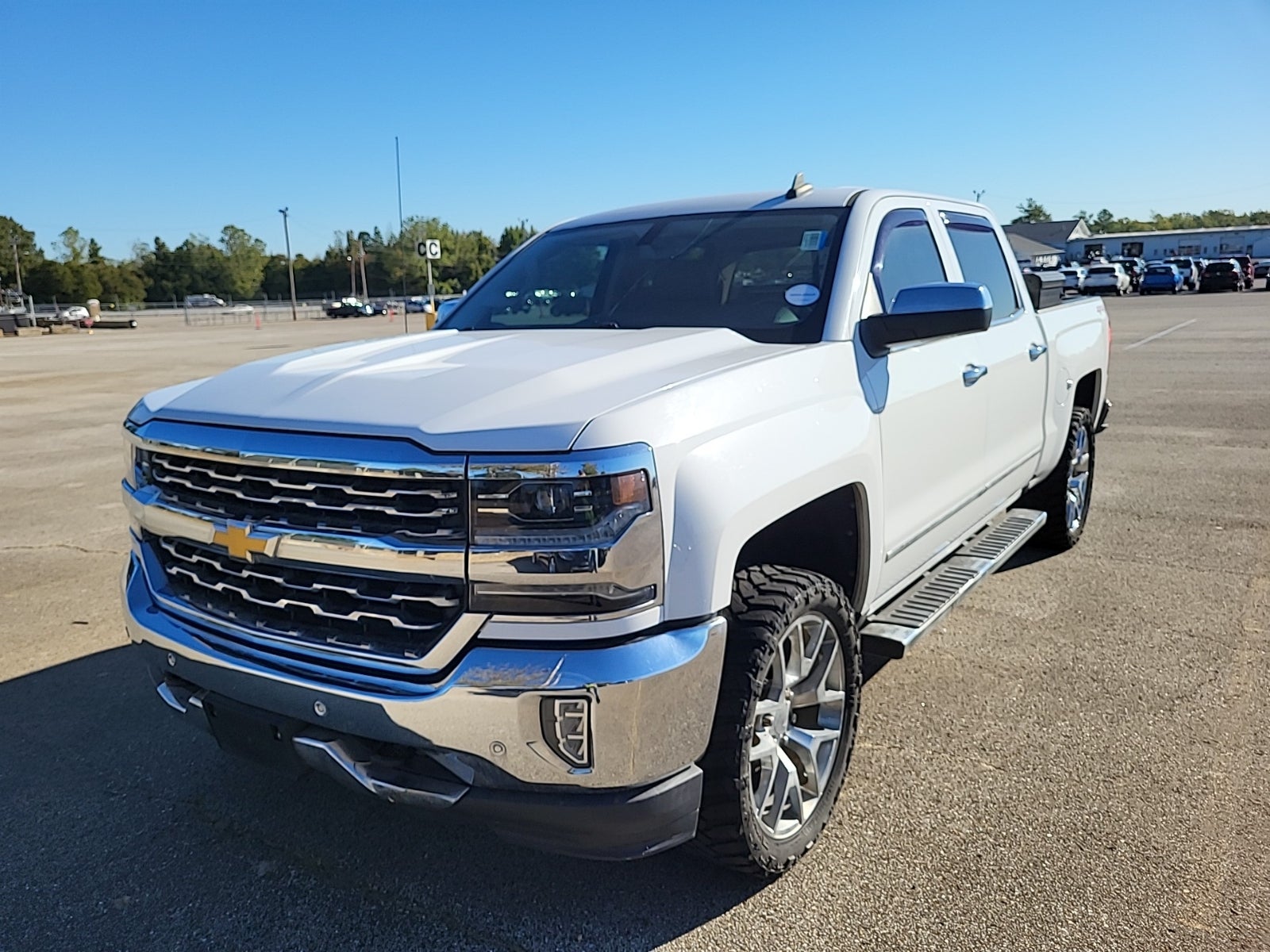 2018 Chevrolet Silverado 1500 4WD Crew Cab 143.5" LTZ W/1lz