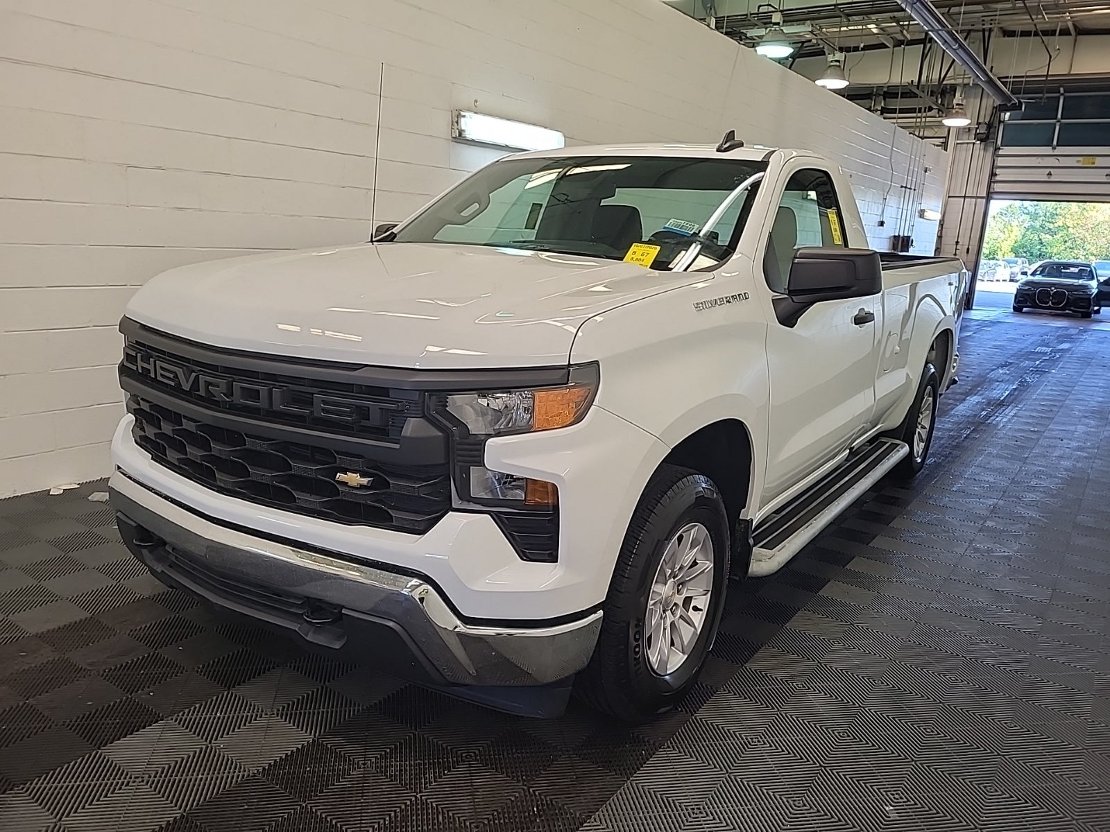 2025 Chevrolet Silverado 1500 2WD Reg Cab 140" Work Truck