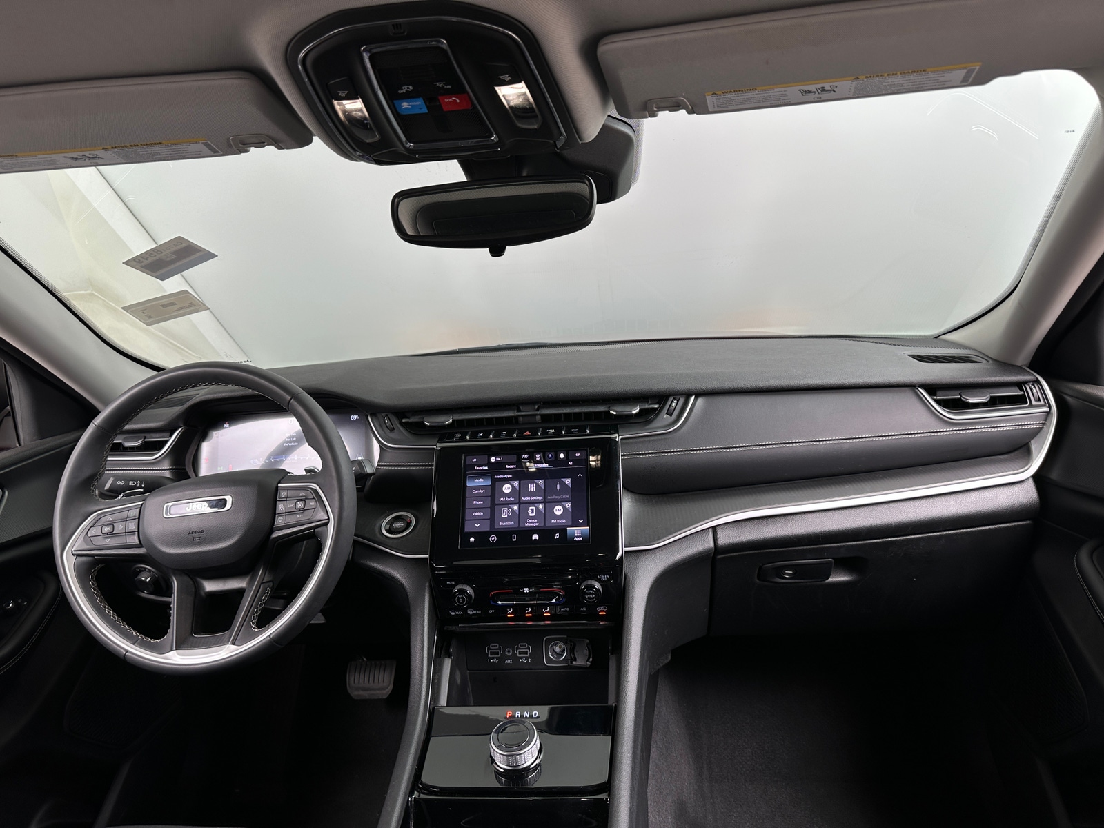 Thumbnail: 2023 Jeep Grand Cherokee - 3