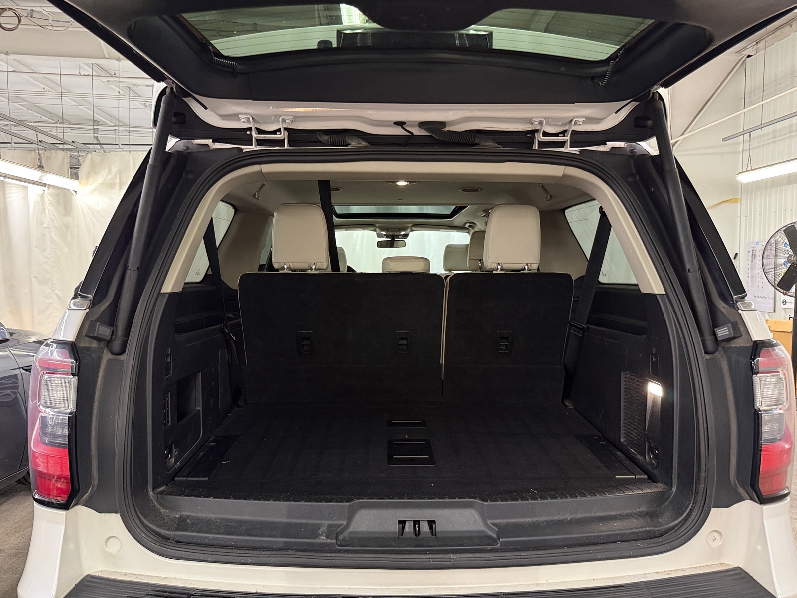 Thumbnail: 2018 Ford Expedition MAX - 6
