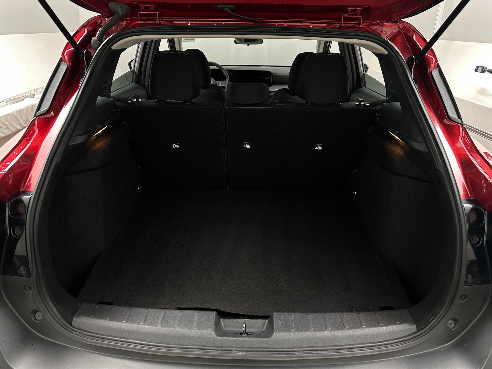 Thumbnail: 2025 Nissan Kicks - 7