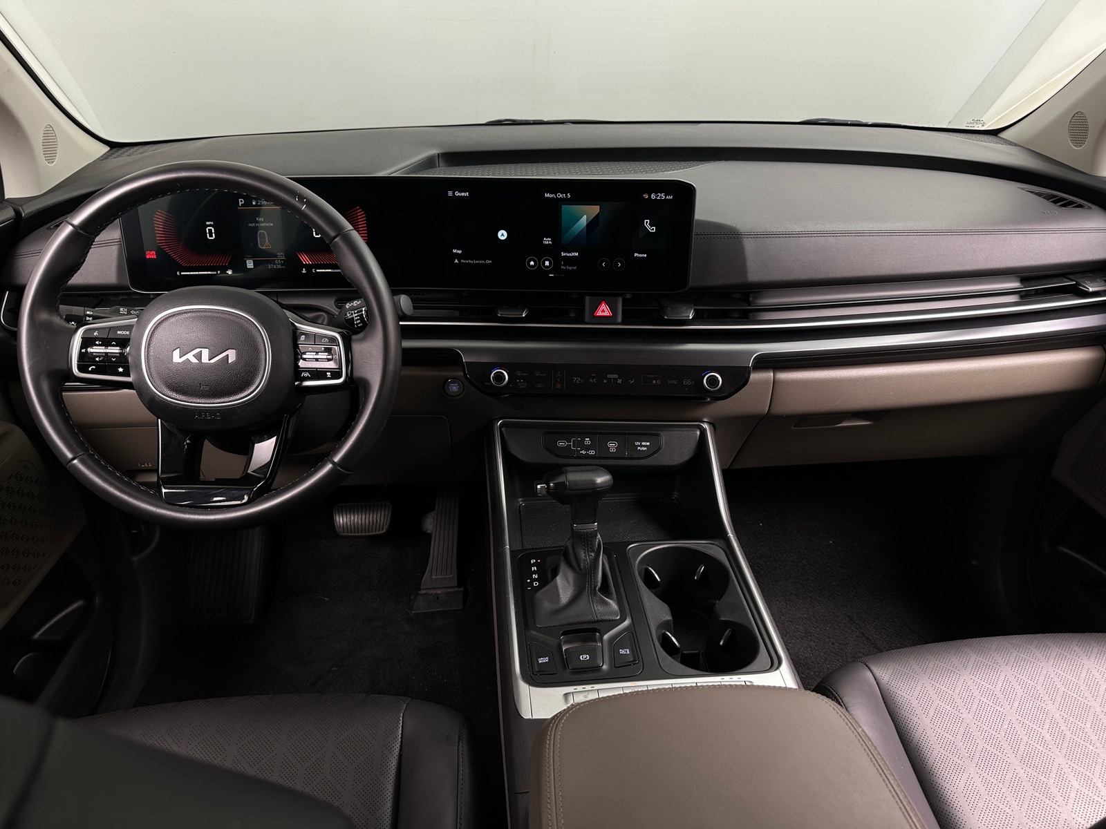 Thumbnail: 2025 Kia Carnival - 2