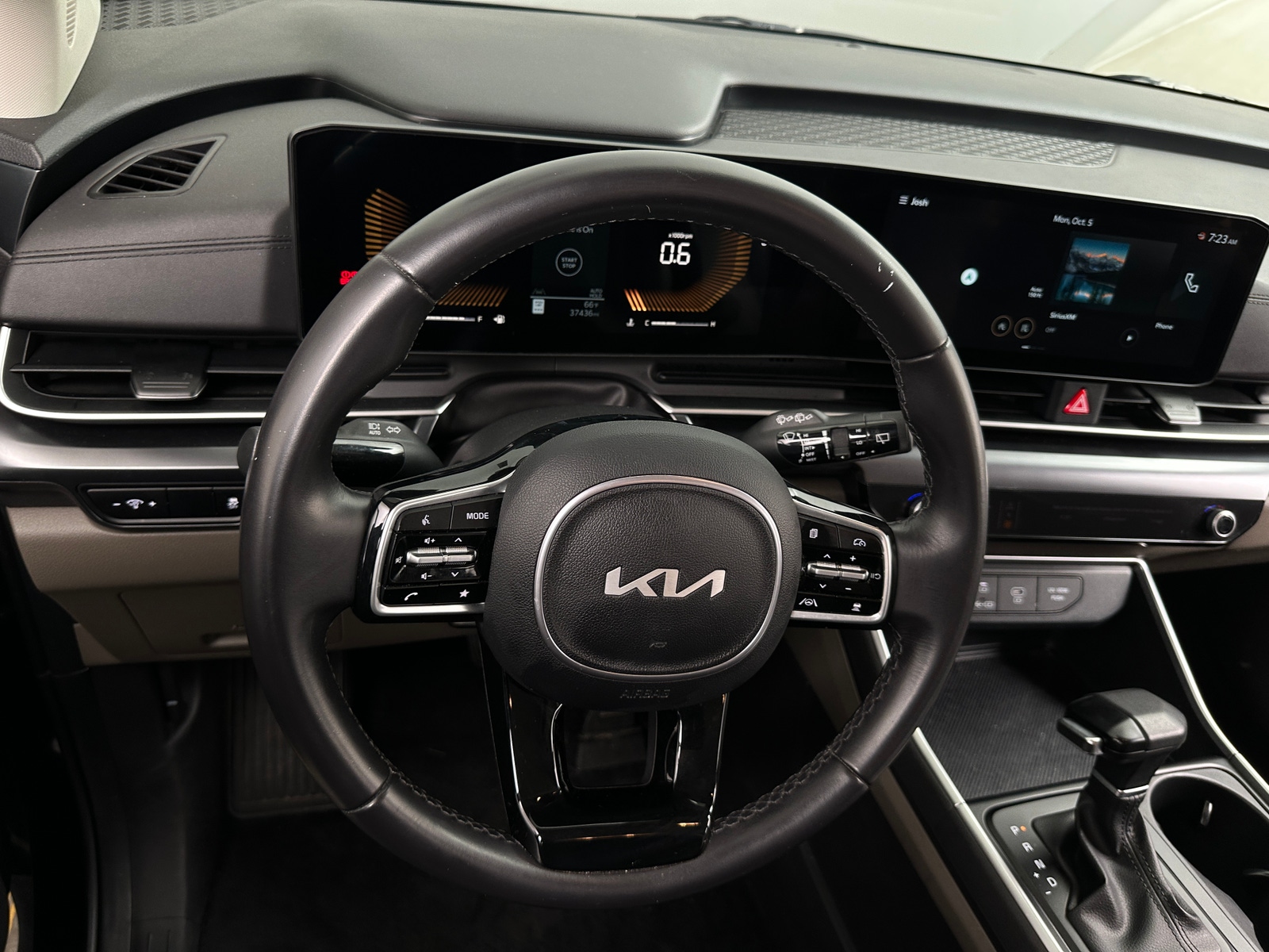 Thumbnail: 2025 Kia Carnival - 4