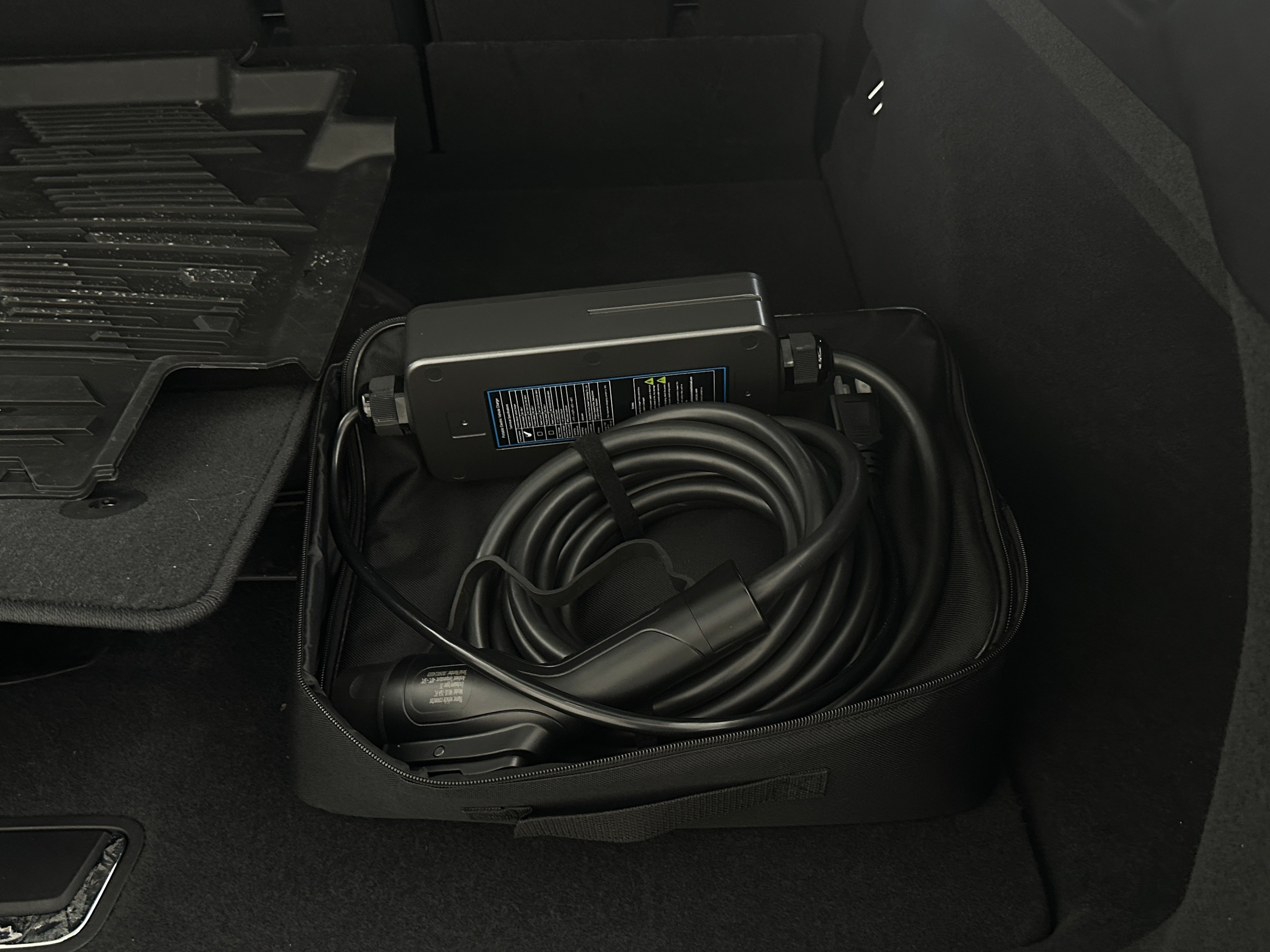 Used 2024 Cadillac LYRIQ Tech with VIN 1GYKPMRL4RZ140340 for sale in Auburn, WA