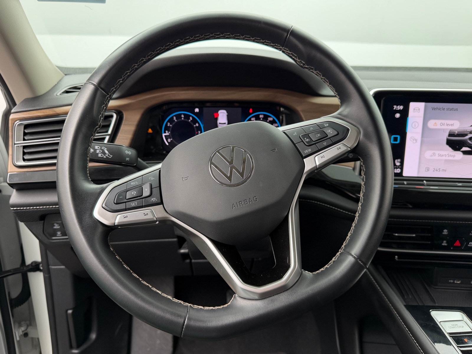 Thumbnail: 2025 Volkswagen Atlas - 4