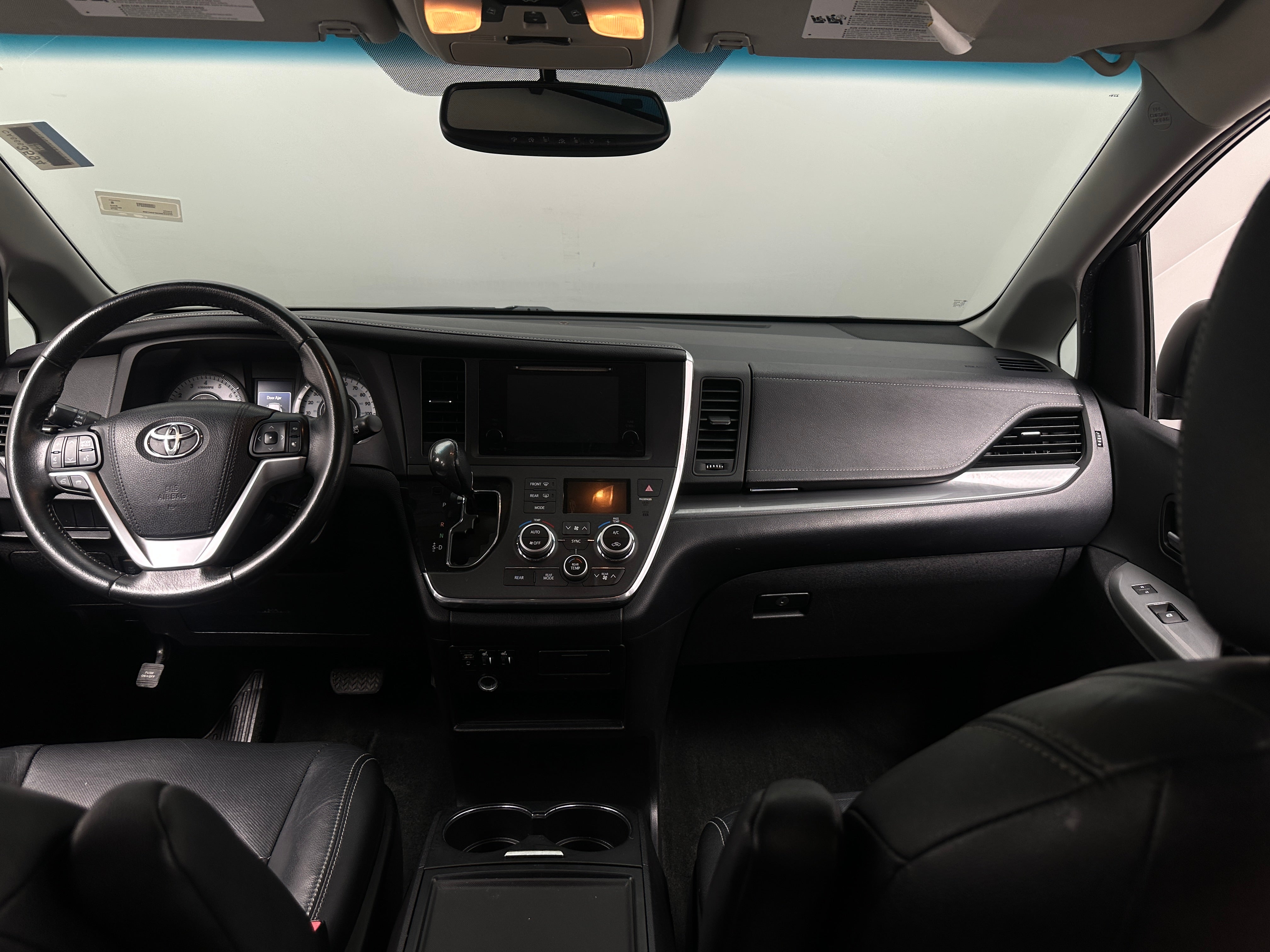 2015 Toyota Sienna SE