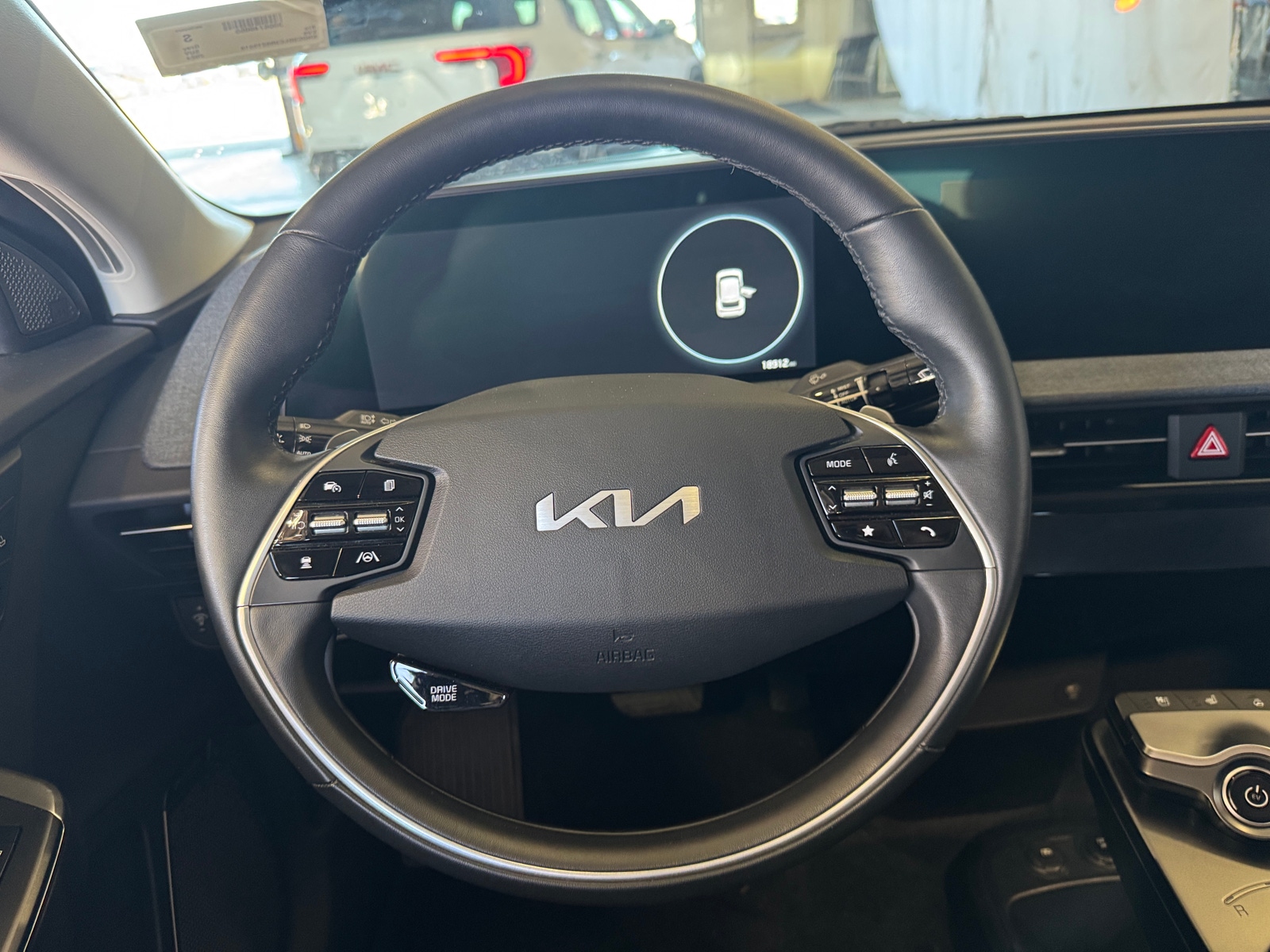Thumbnail: 2024 Kia EV6 - 4