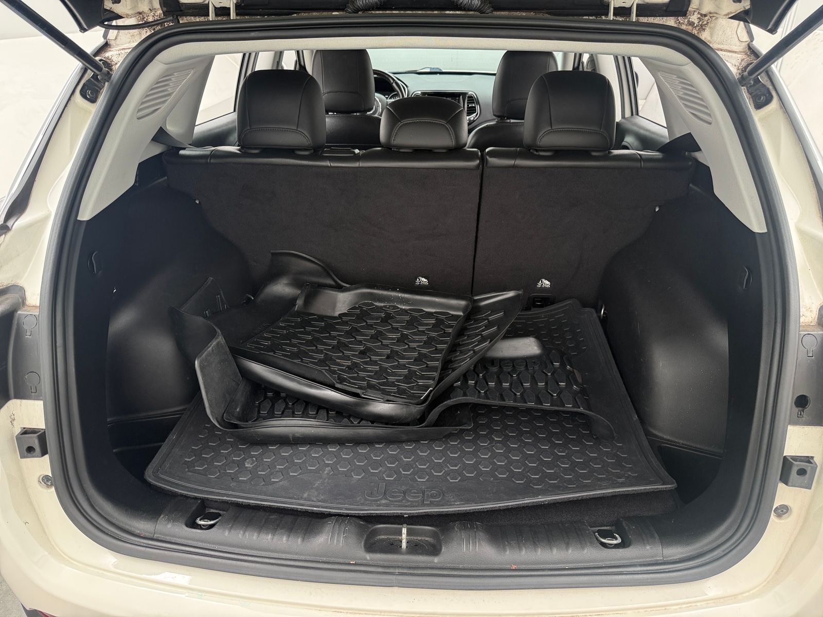 Thumbnail: 2019 Jeep Compass - 6