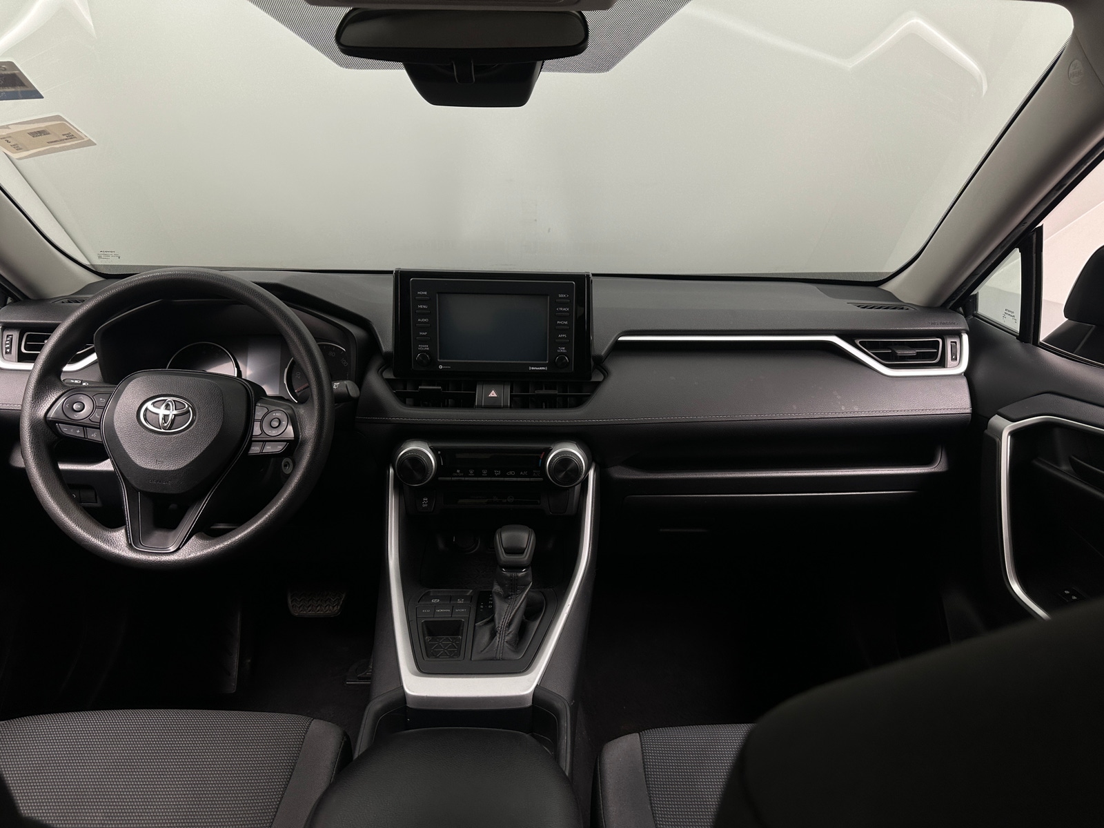 Thumbnail: 2020 Toyota RAV4 - 3