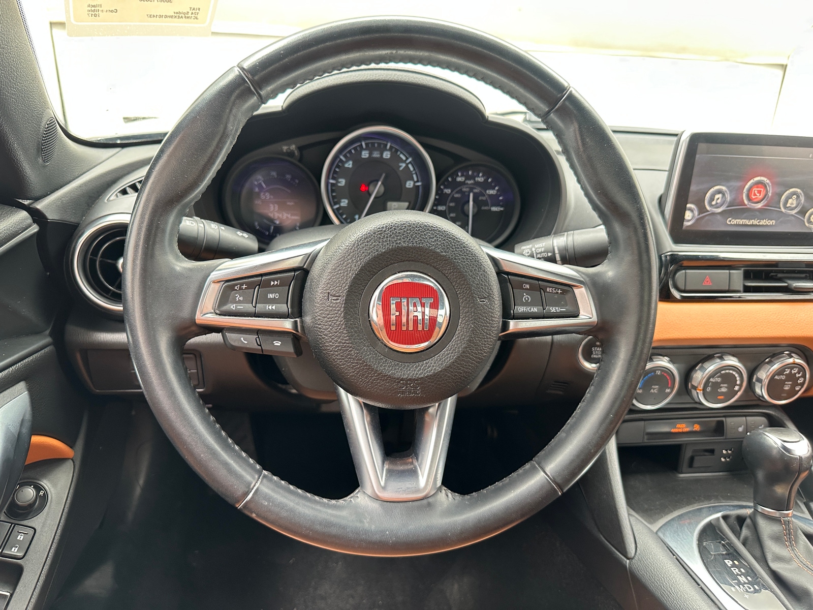 Thumbnail: 2017 Fiat 124 Spider - 3