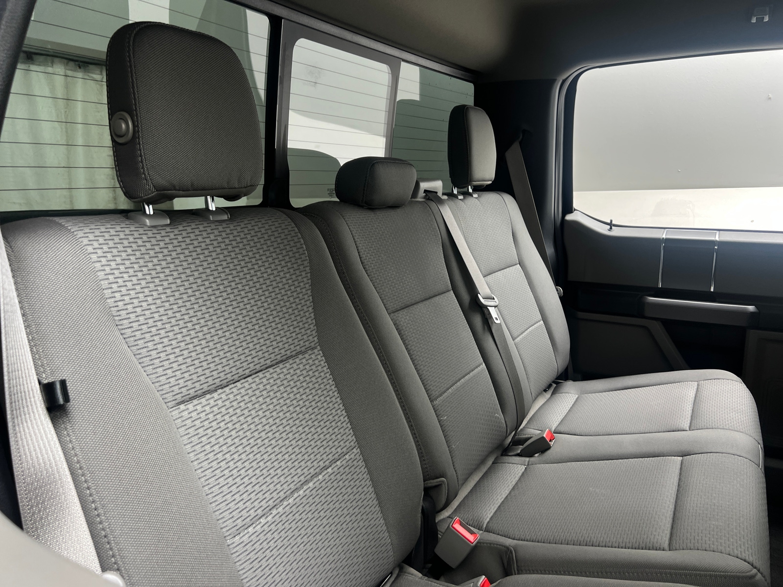 Thumbnail: 2019 Ford Econoline - 6