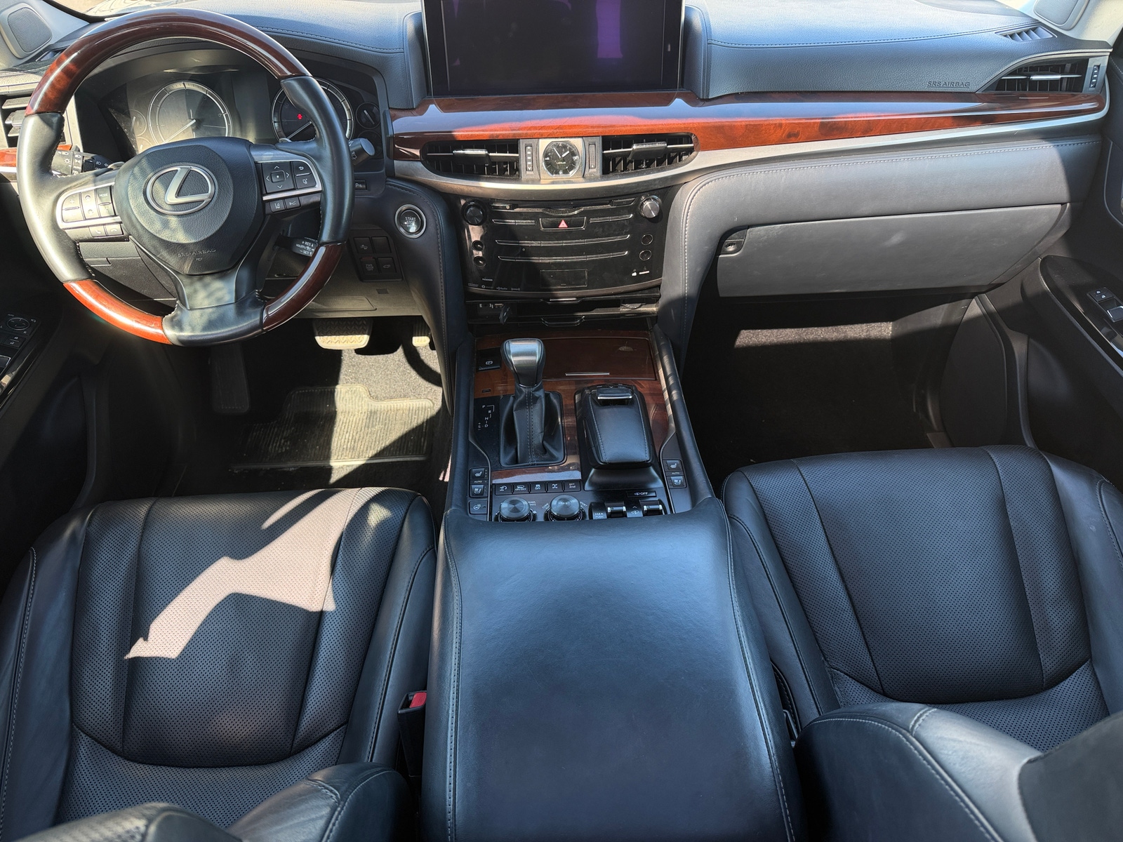 Thumbnail: 2019 Lexus LX - 2