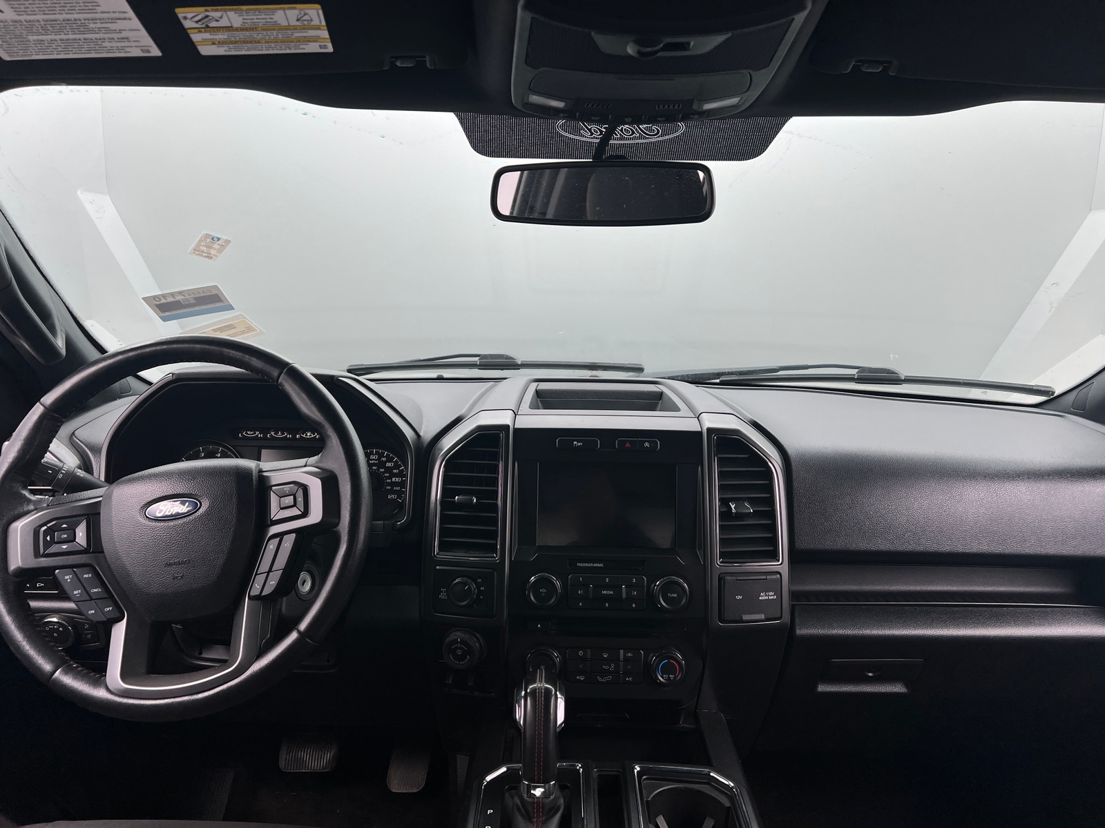 Thumbnail: 2018 Ford Econoline - 3
