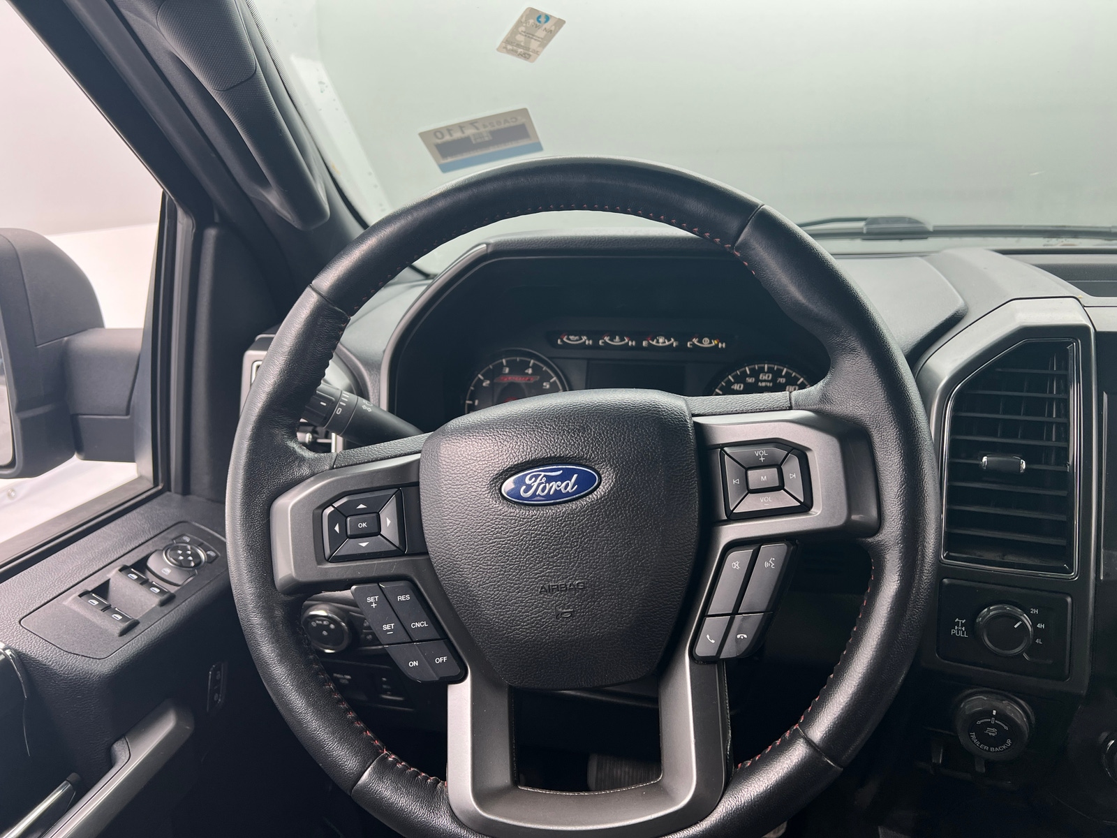 Thumbnail: 2018 Ford Econoline - 5
