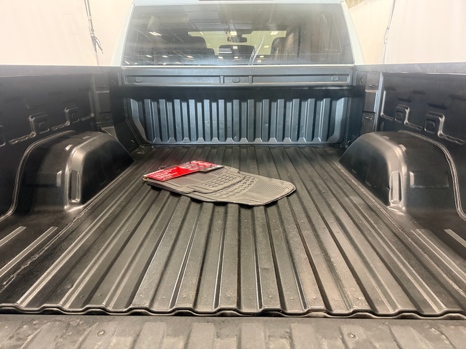 Thumbnail: 2022 Chevrolet Silverado 1500 - 6