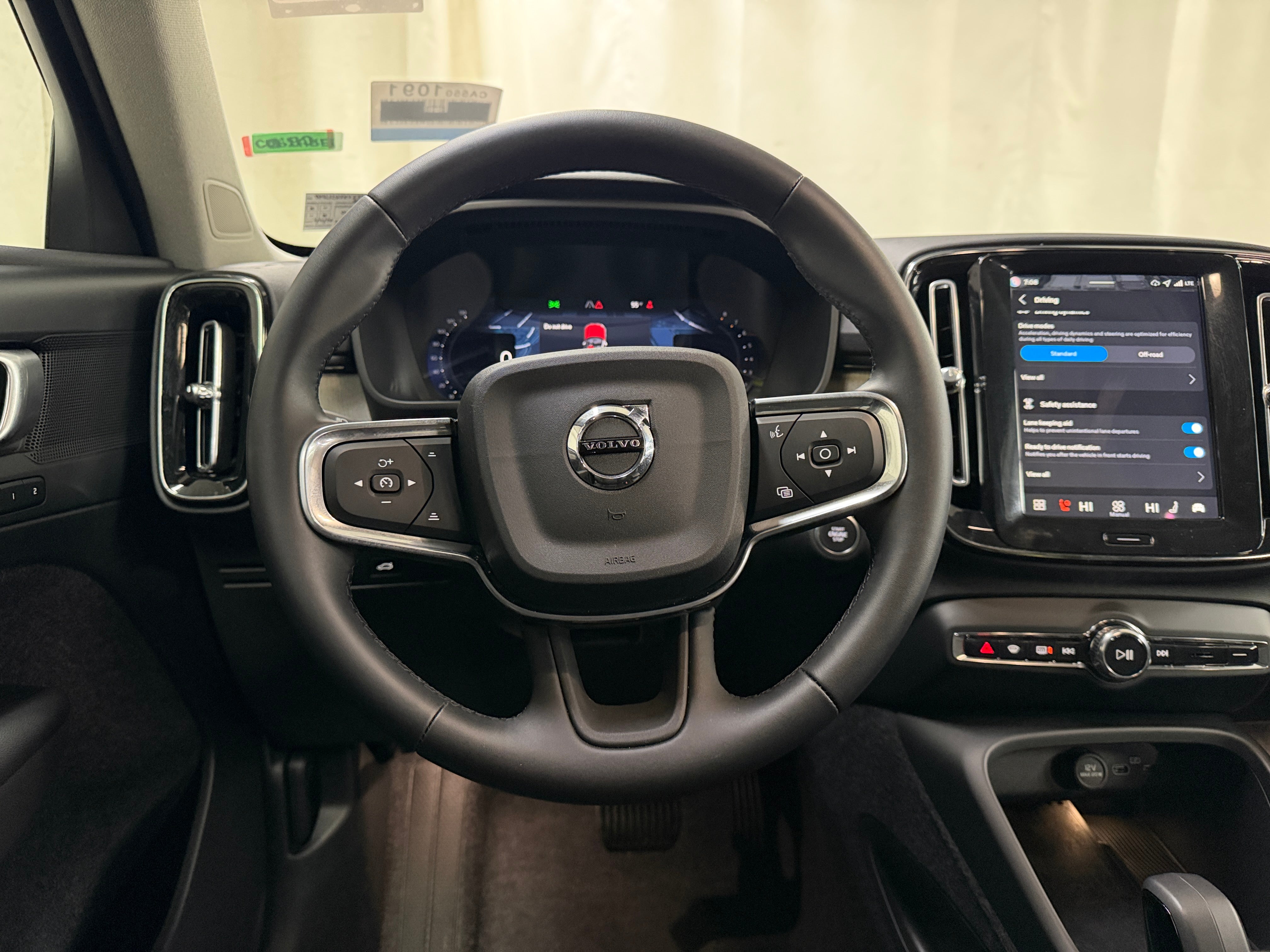 2026 Volvo XC40