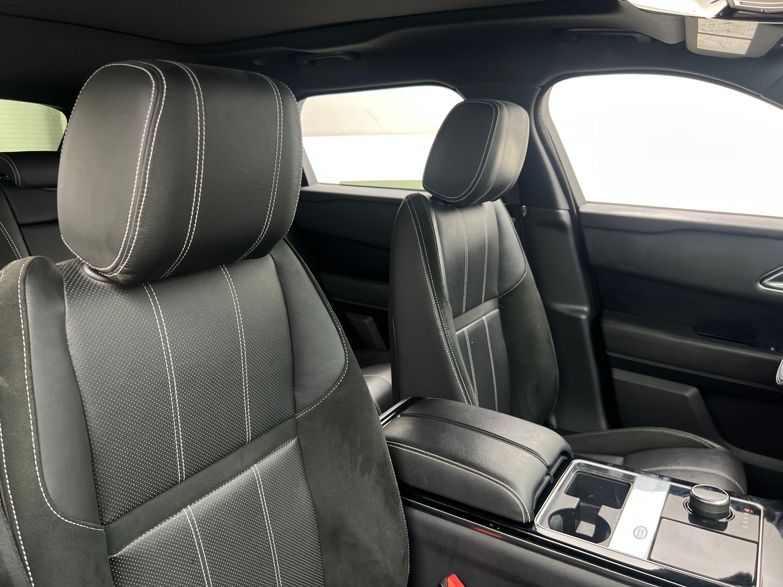 Thumbnail: 2019 Land Rover Range Rover Velar - 2