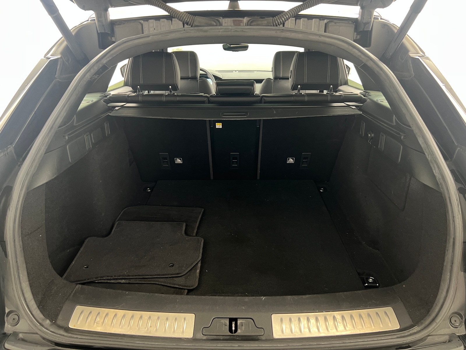 Thumbnail: 2019 Land Rover Range Rover Velar - 7