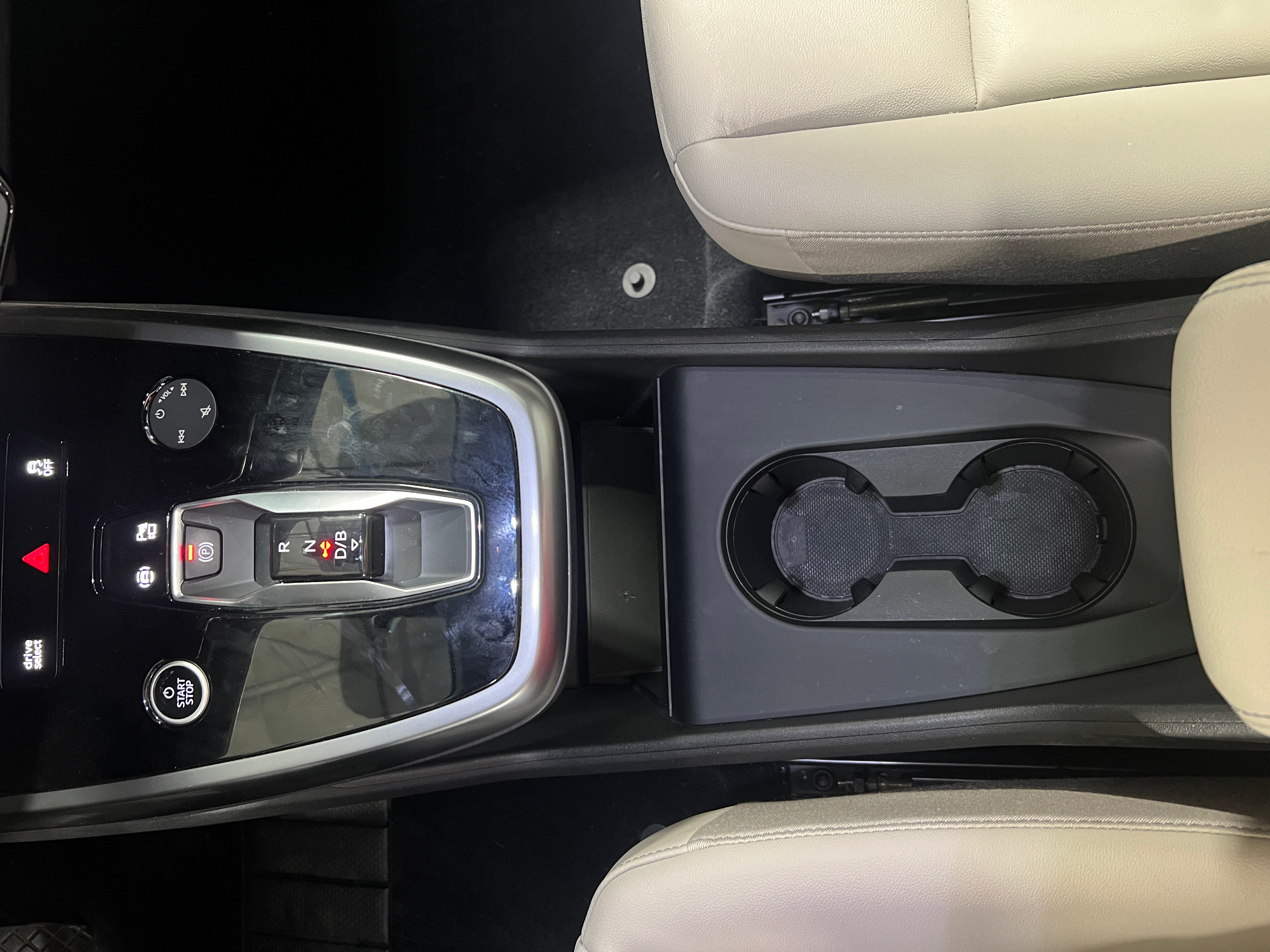 Used 2022 Audi Q4 e-tron Prestige with VIN WA1J2BFZXNP031152 for sale in Auburn, WA