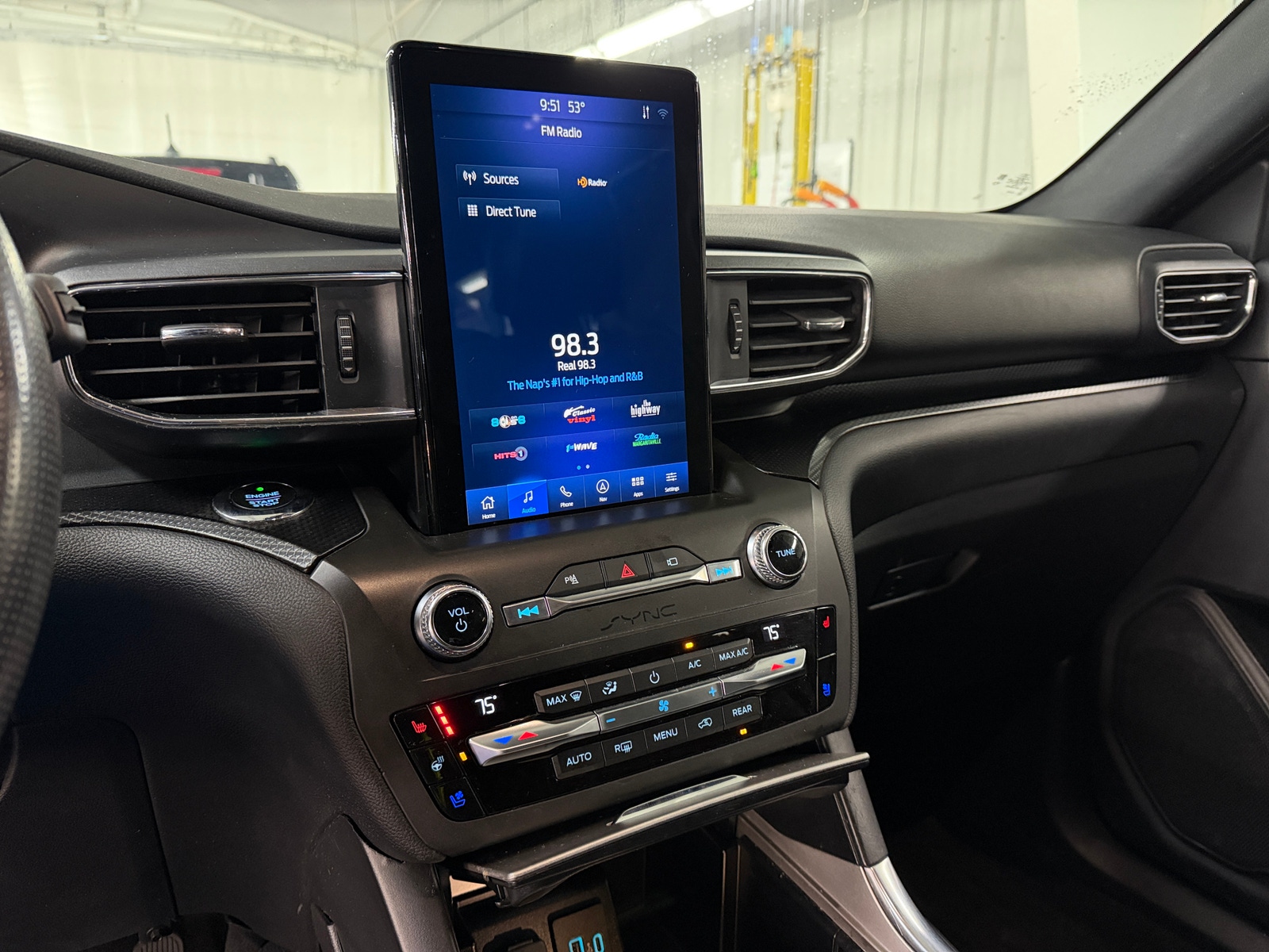 Thumbnail: 2020 Ford Explorer - 3