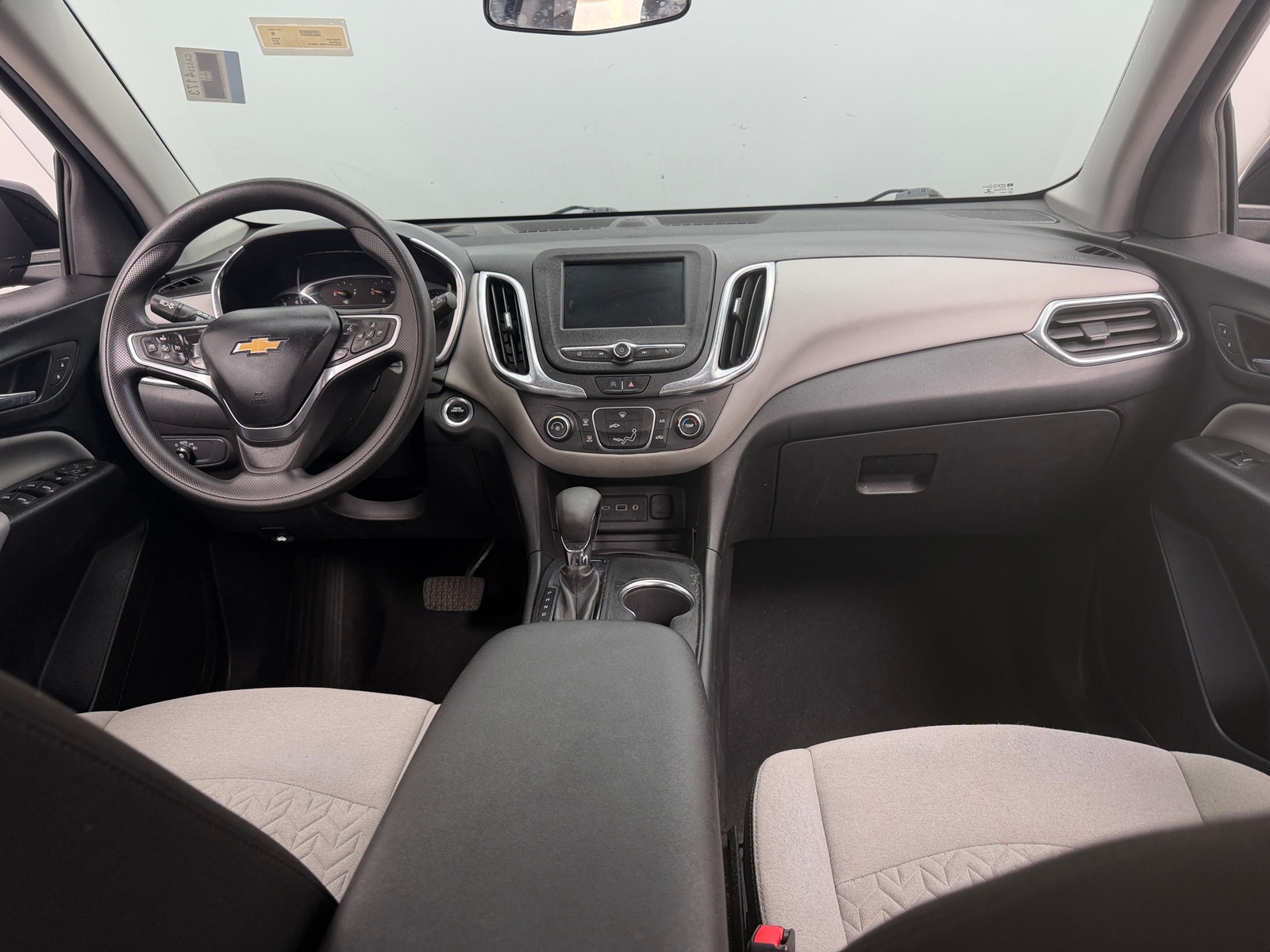 Thumbnail: 2022 Chevrolet Equinox - 3