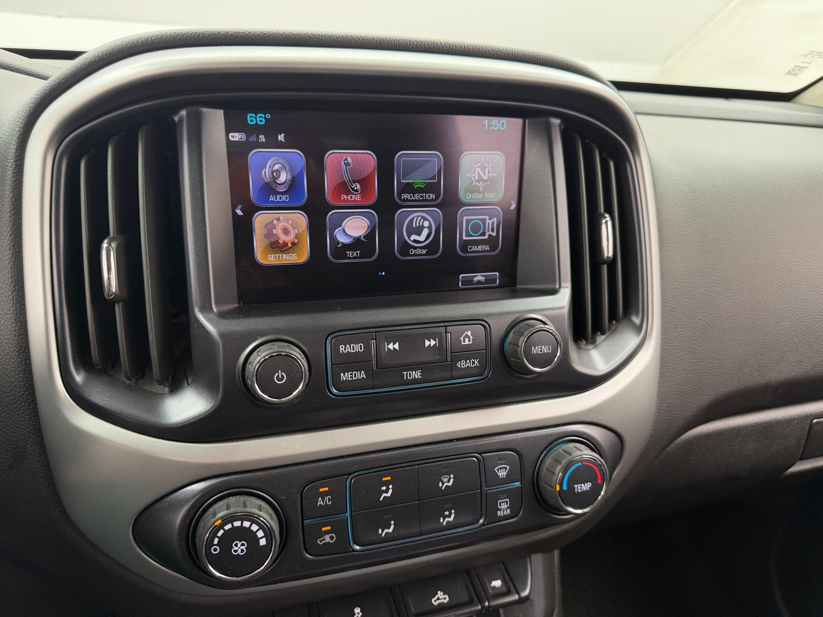 Thumbnail: 2018 Chevrolet Colorado - 4
