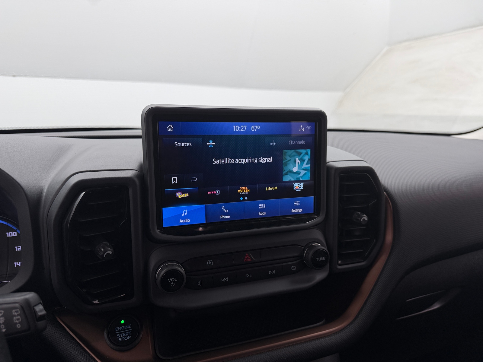 Thumbnail: 2021 Ford Bronco Sport - 4