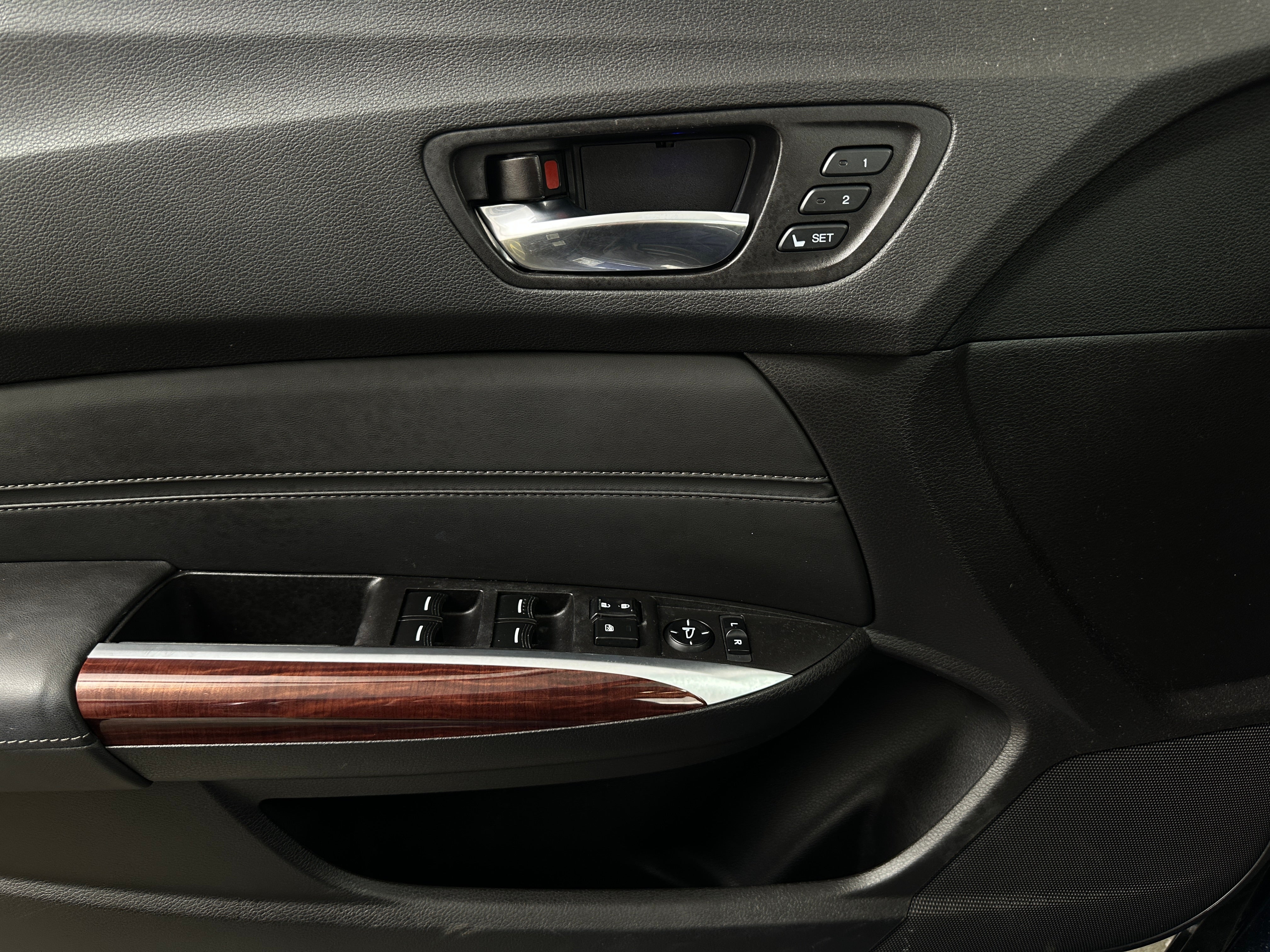 2017 Acura TLX Technology Package
