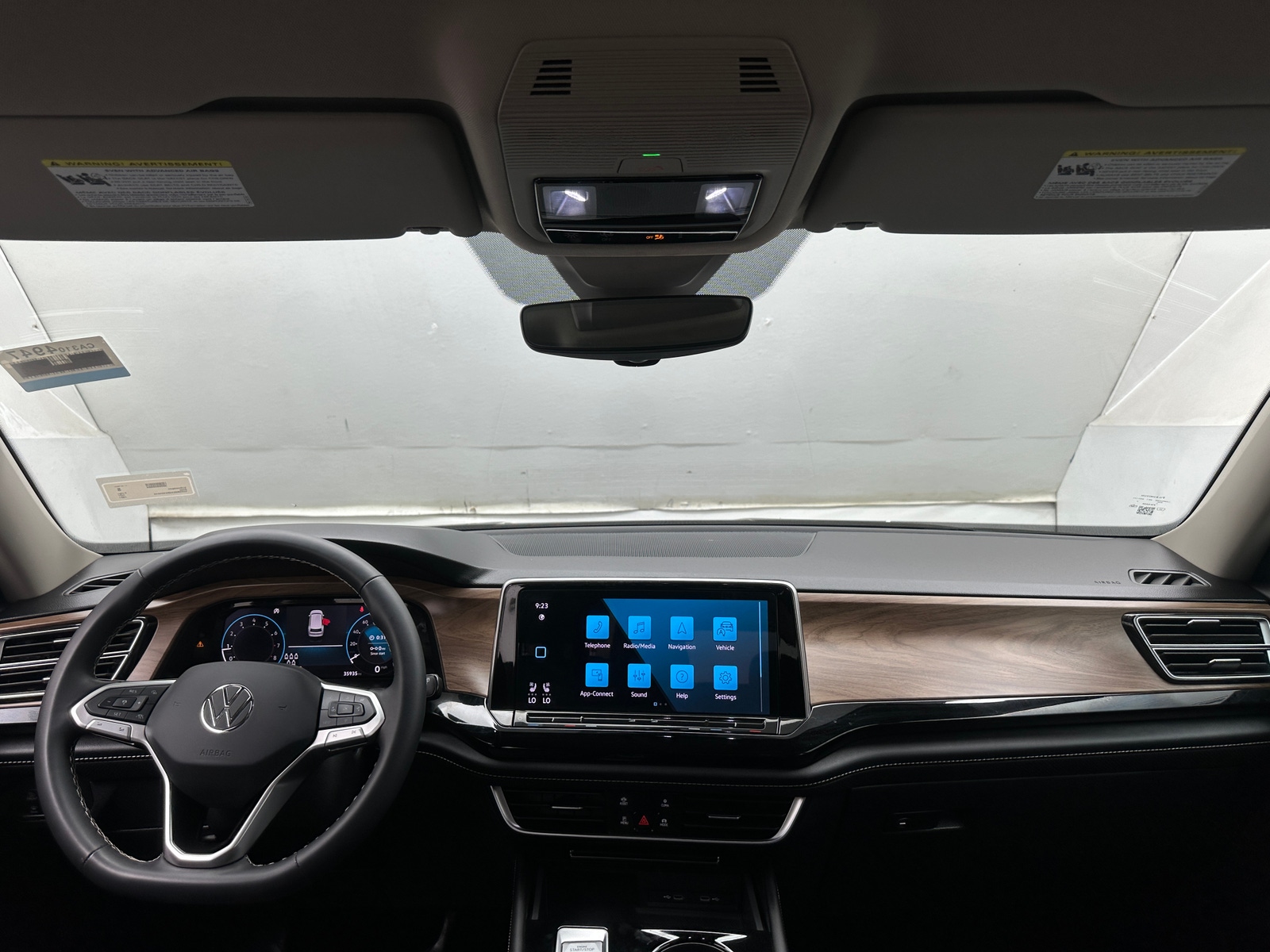 Thumbnail: 2024 Volkswagen Atlas - 3