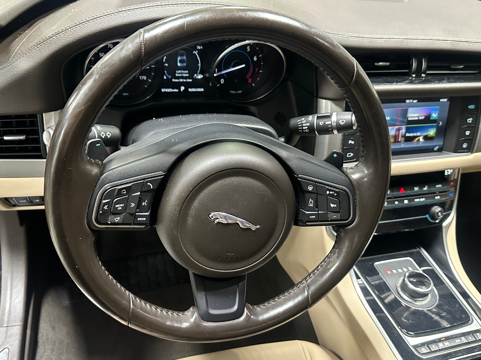 Thumbnail: 2018 Jaguar XF - 4