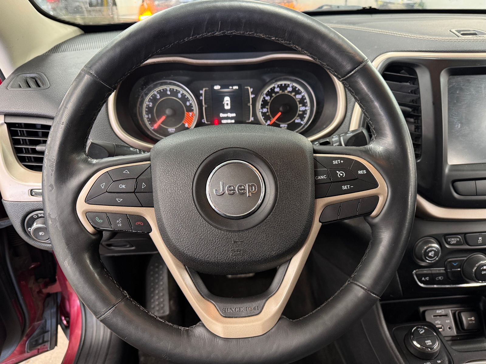 Thumbnail: 2014 Jeep Cherokee - 5