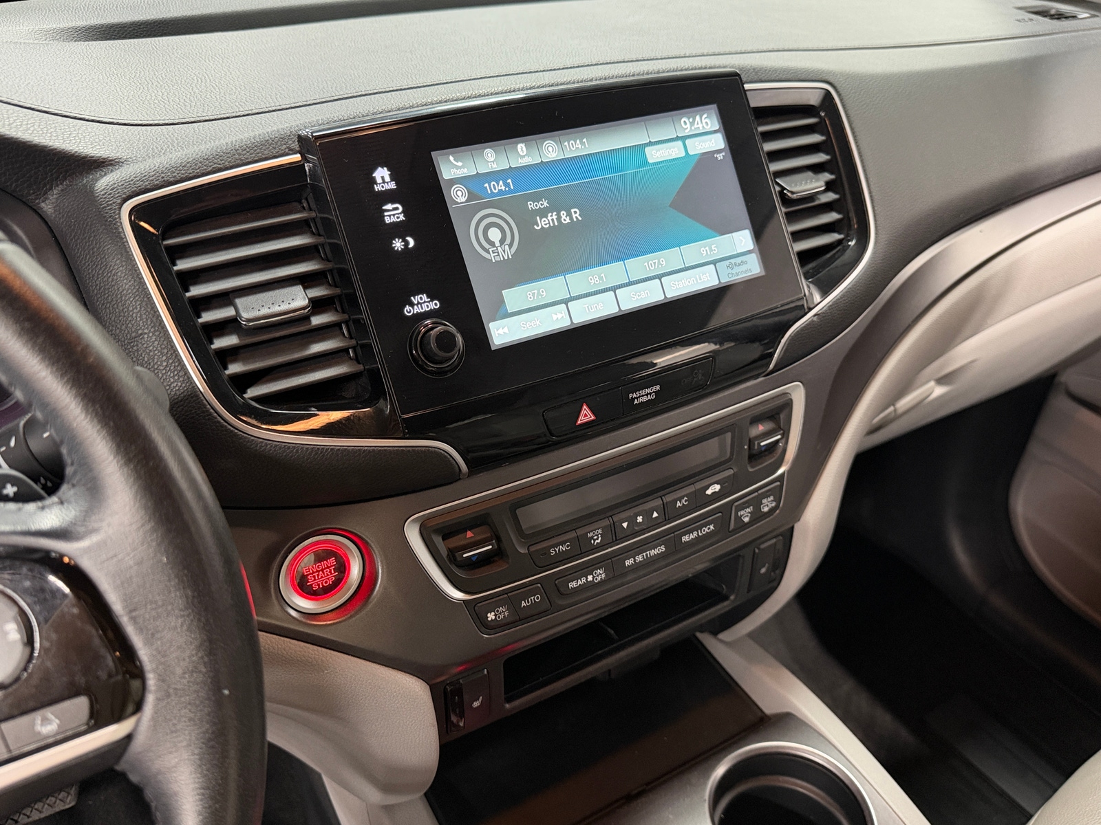Thumbnail: 2022 Honda Pilot - 4