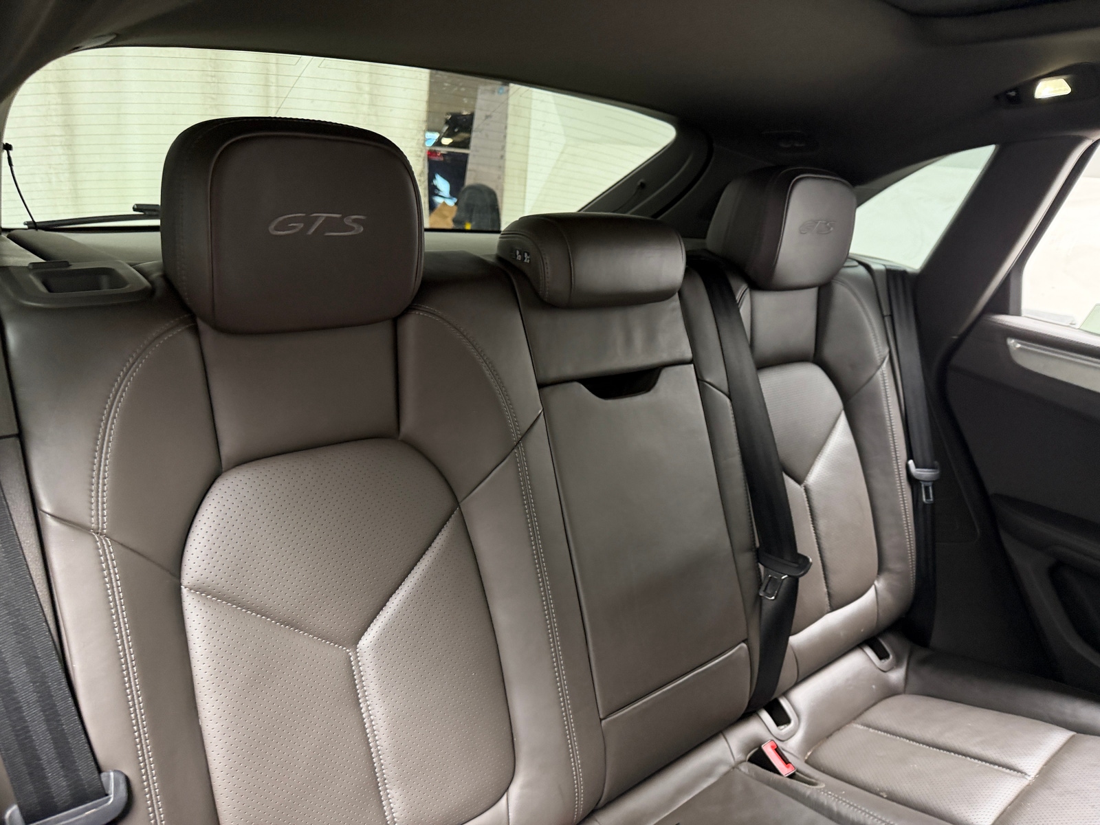 Thumbnail: 2018 Porsche Macan - 6