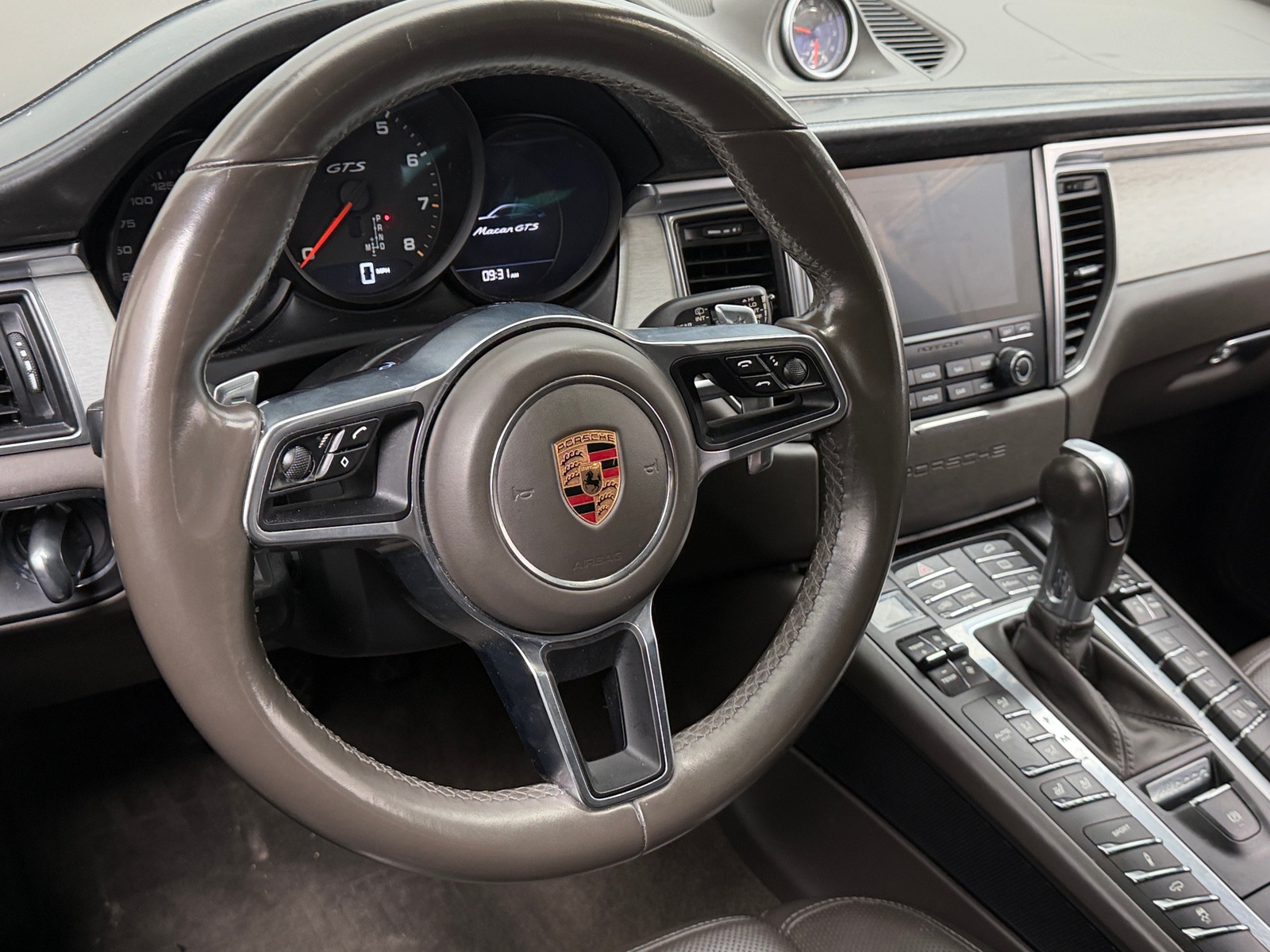 Thumbnail: 2018 Porsche Macan - 5