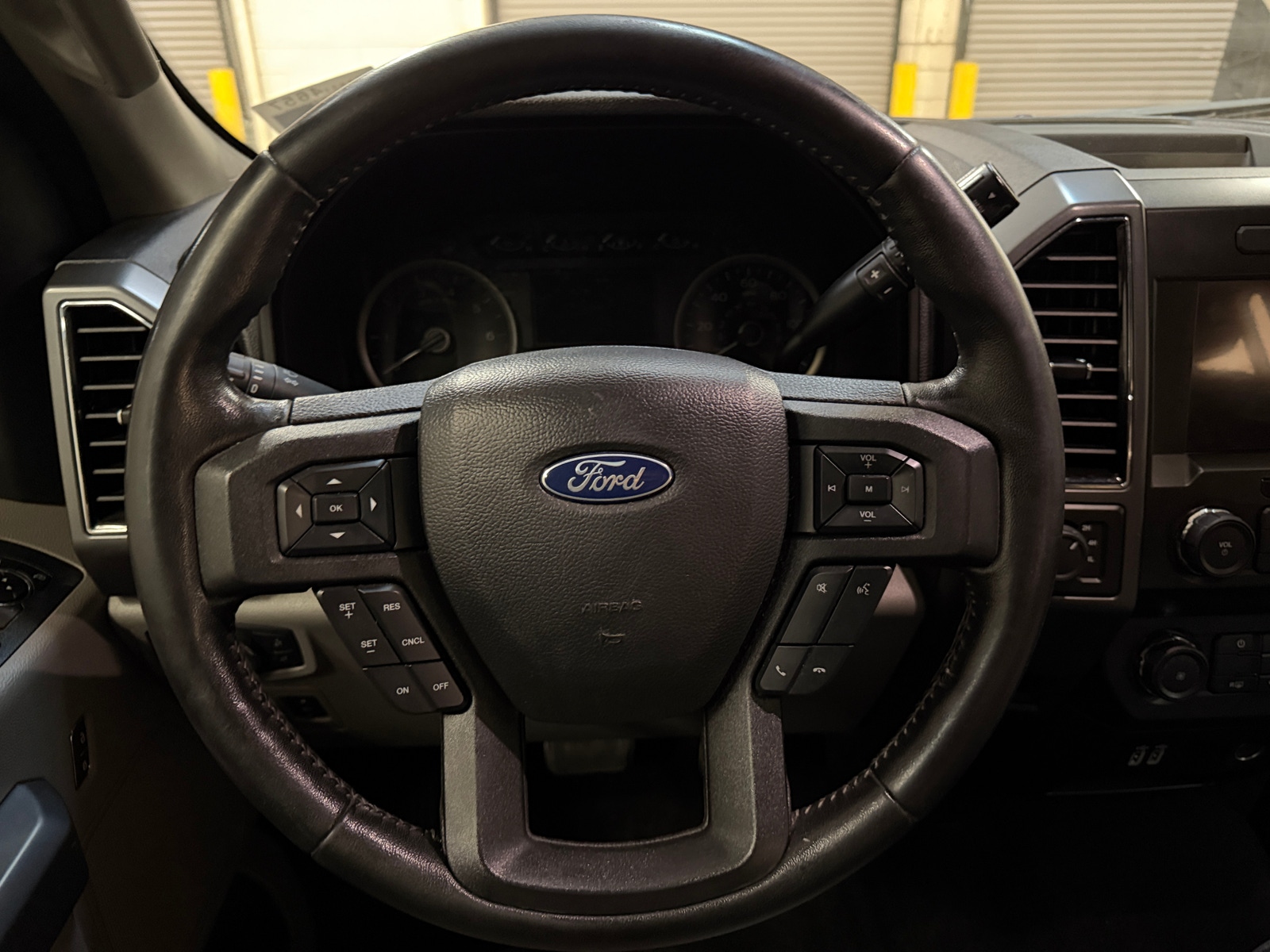 Thumbnail: 2019 Ford Econoline - 5