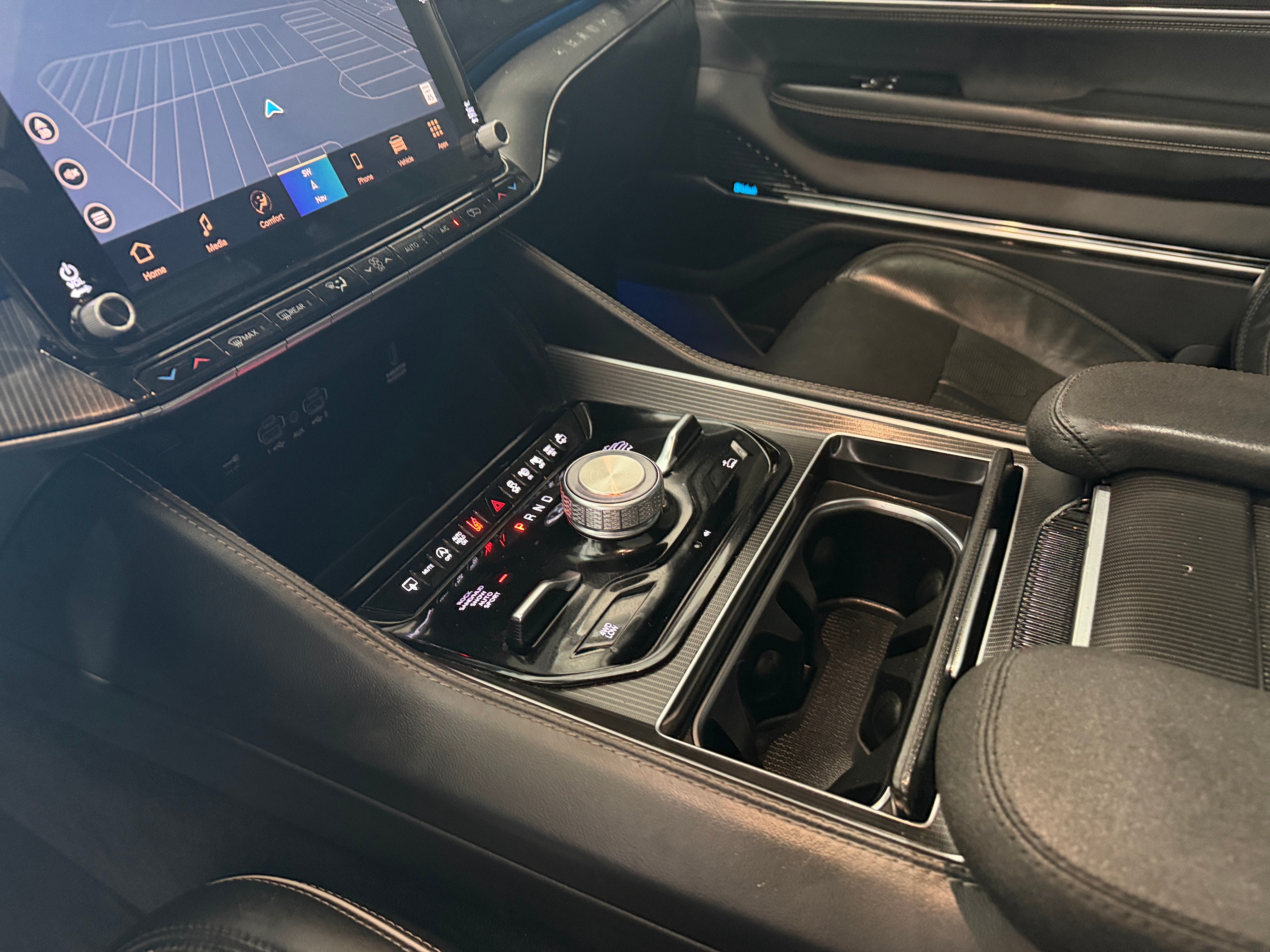 2024 Jeep Grand Wagoneer L