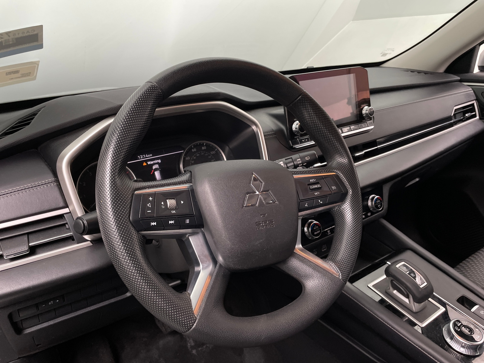 Thumbnail: 2024 Mitsubishi Outlander - 5