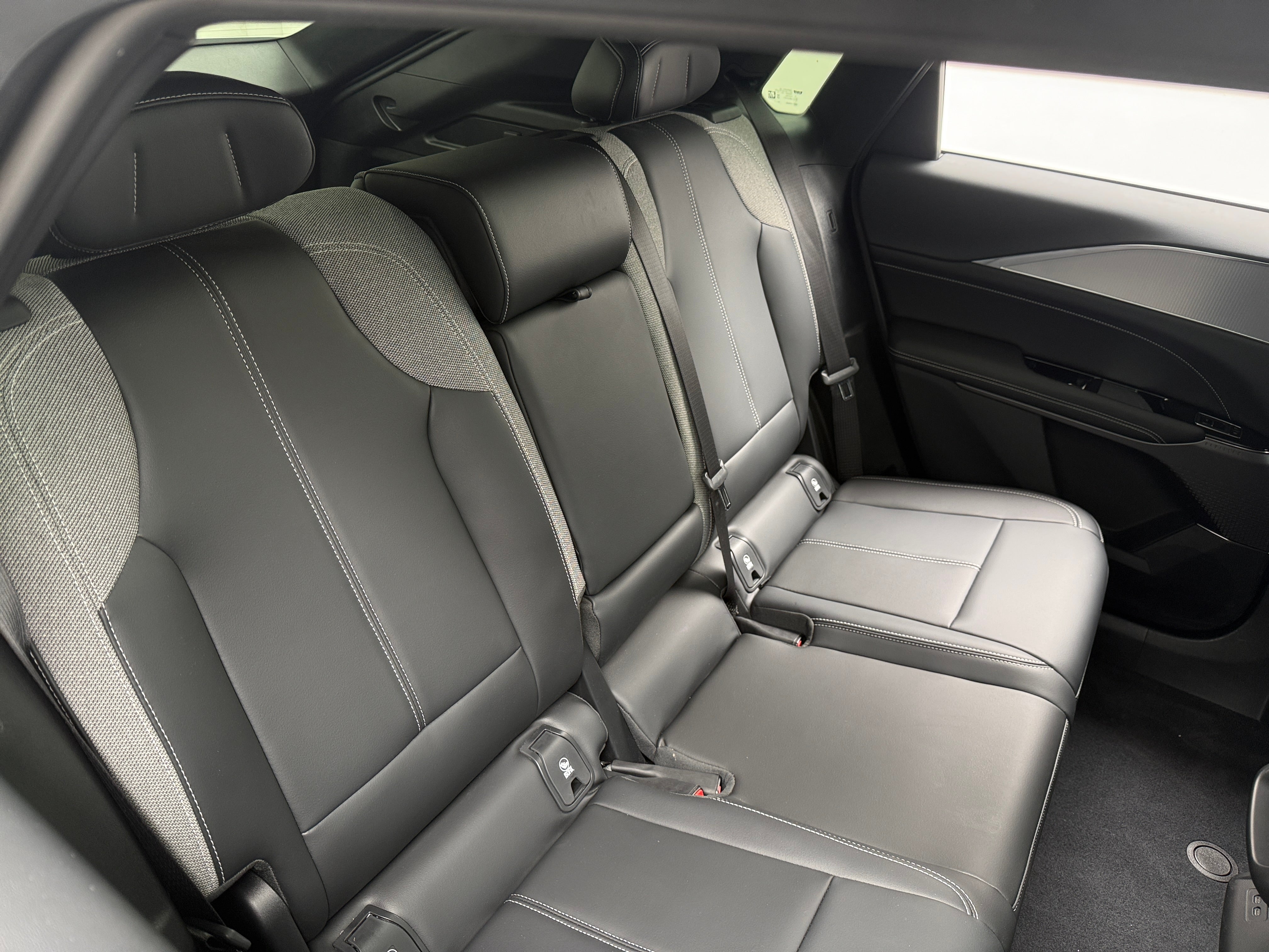 Used 2024 Cadillac LYRIQ Tech with VIN 1GYKPMRK0RZ132775 for sale in Auburn, WA
