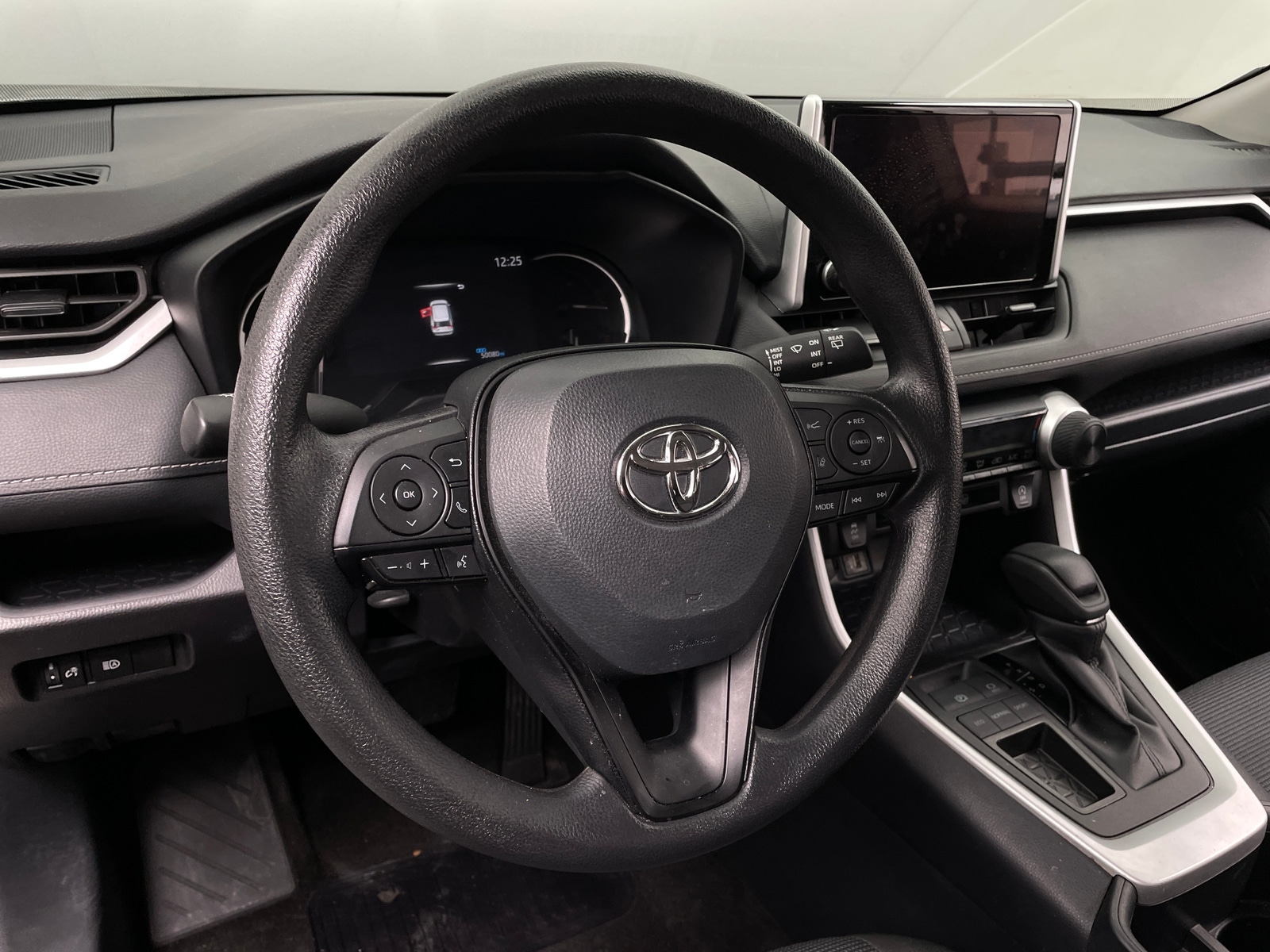 Thumbnail: 2025 Toyota RAV4 - 5