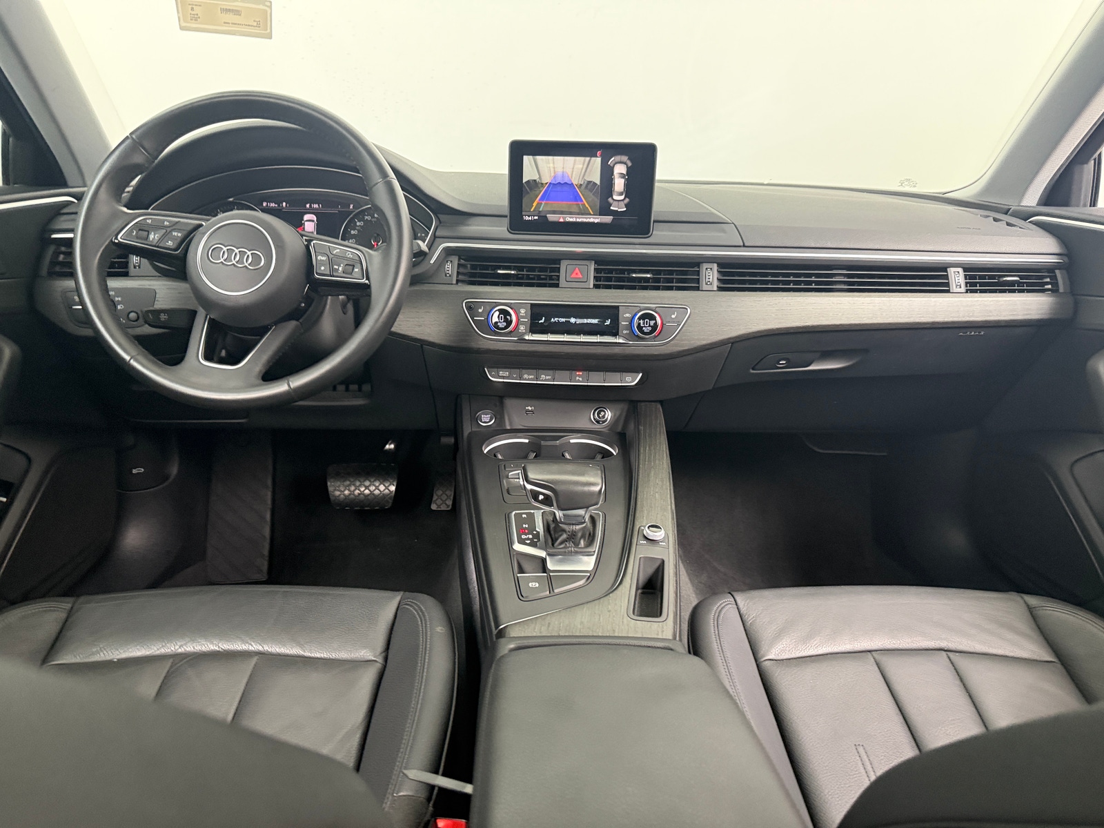 Thumbnail: 2019 Audi A4 - 3