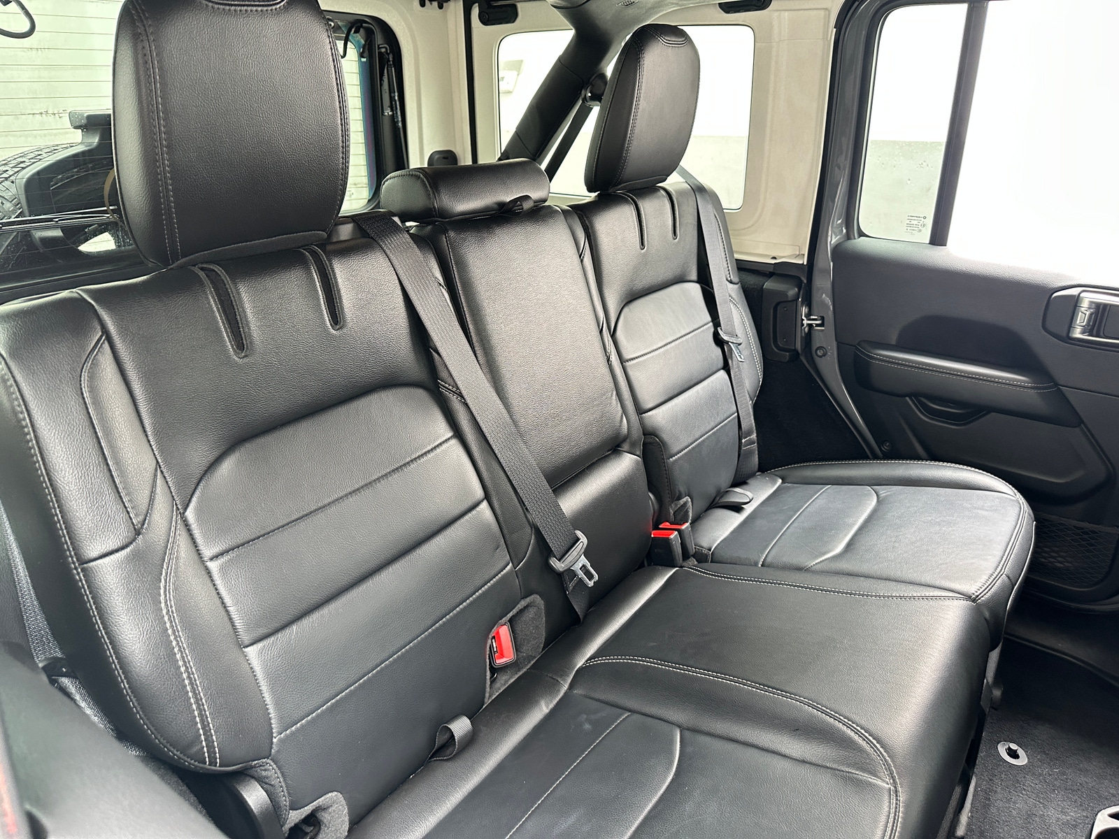 Thumbnail: 2021 Jeep Wrangler - 5